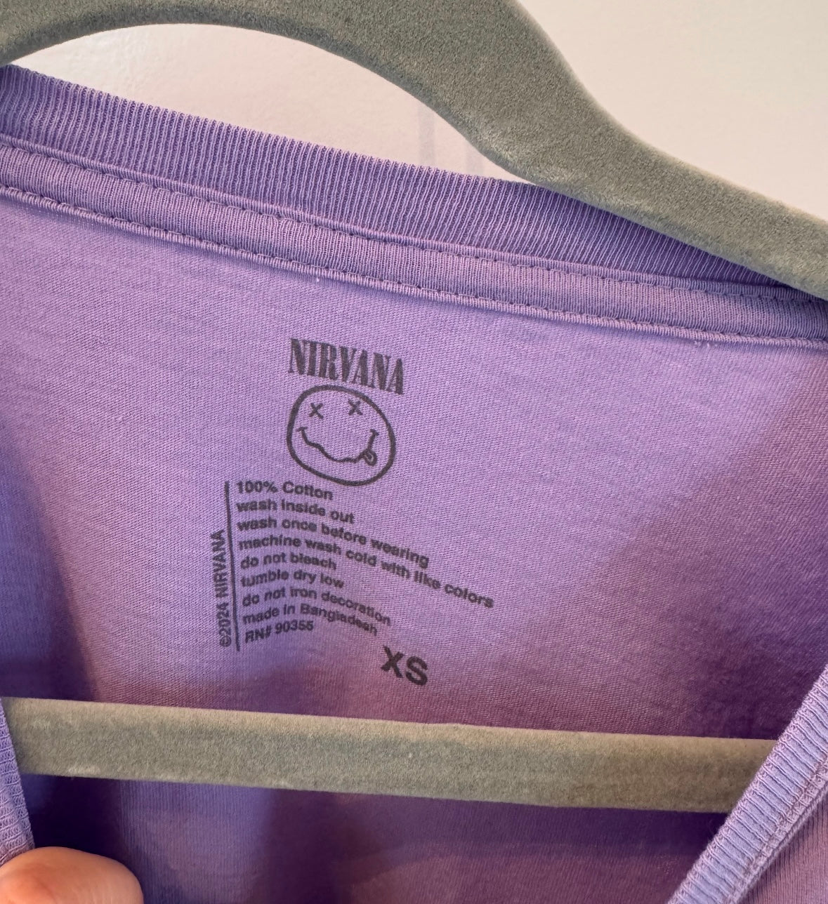 Nirvana Graphic Band Tee Women’s XS Purple