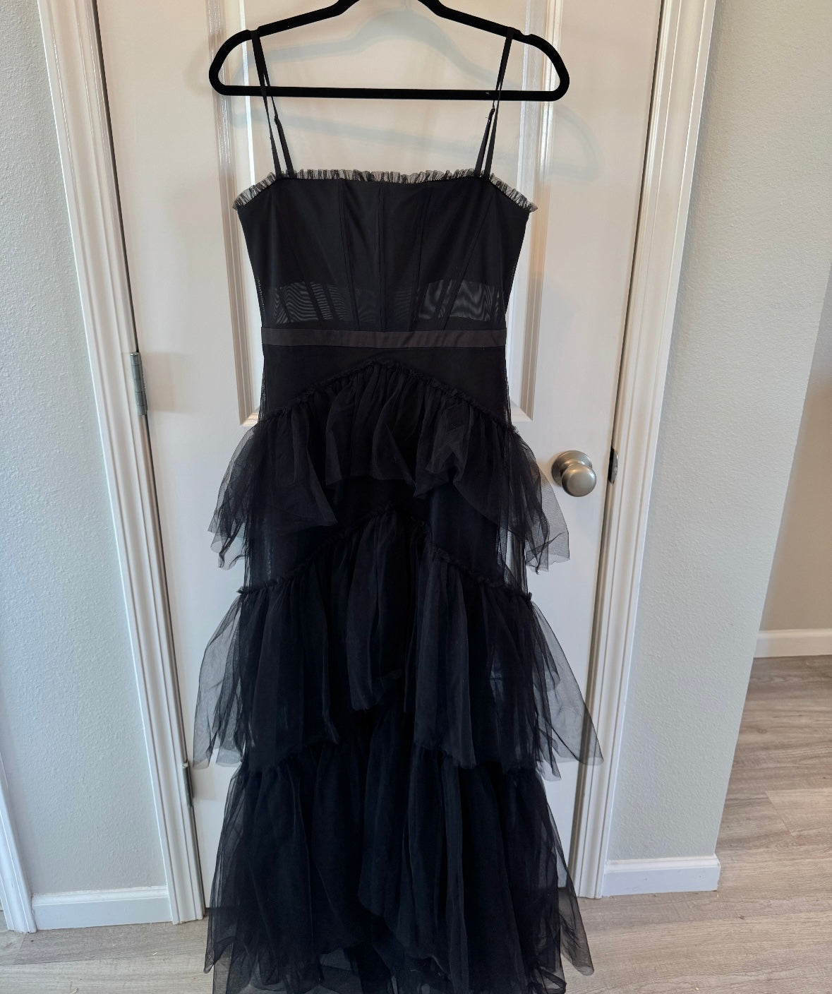 Betsy & Adam Jasmine Mesh Corset Gown Women’s Size 8 Black