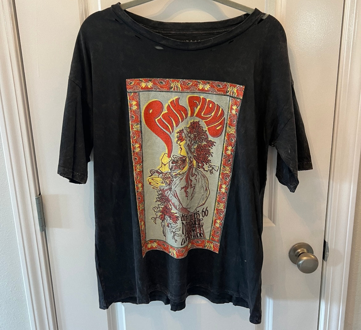 Pink Floyd Graphic Band Tee Women’s Small Black