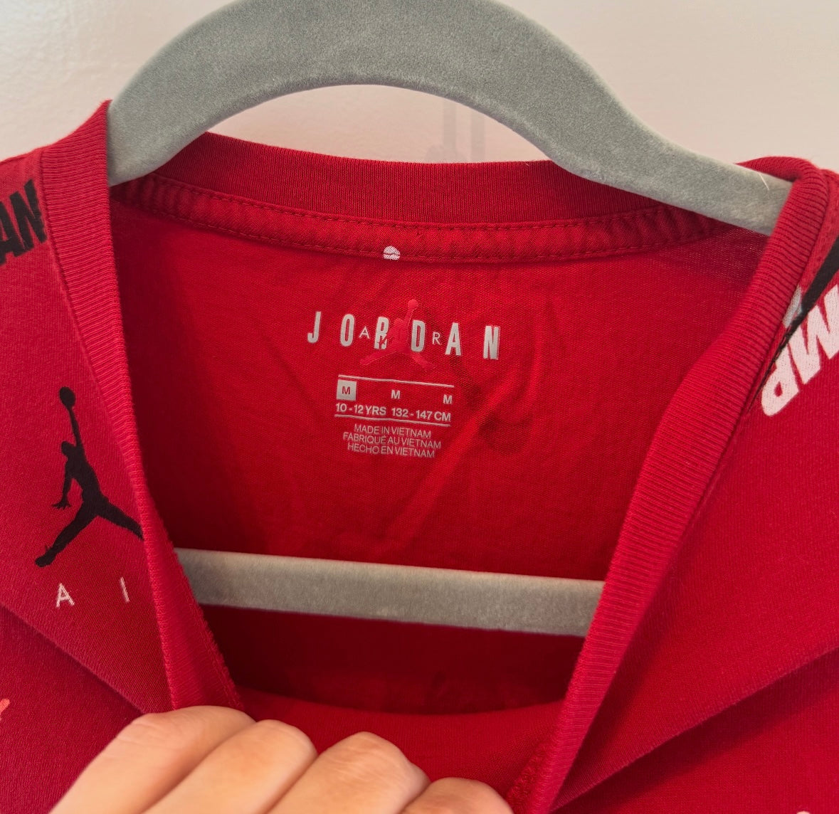 Jordan Logo Tee Youth Size Medium Red