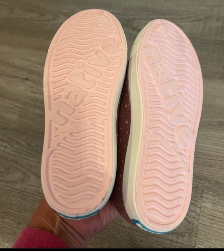 Native Jefferson Slip On Sneakers Big Kid's Size 12 Pink Sparkle