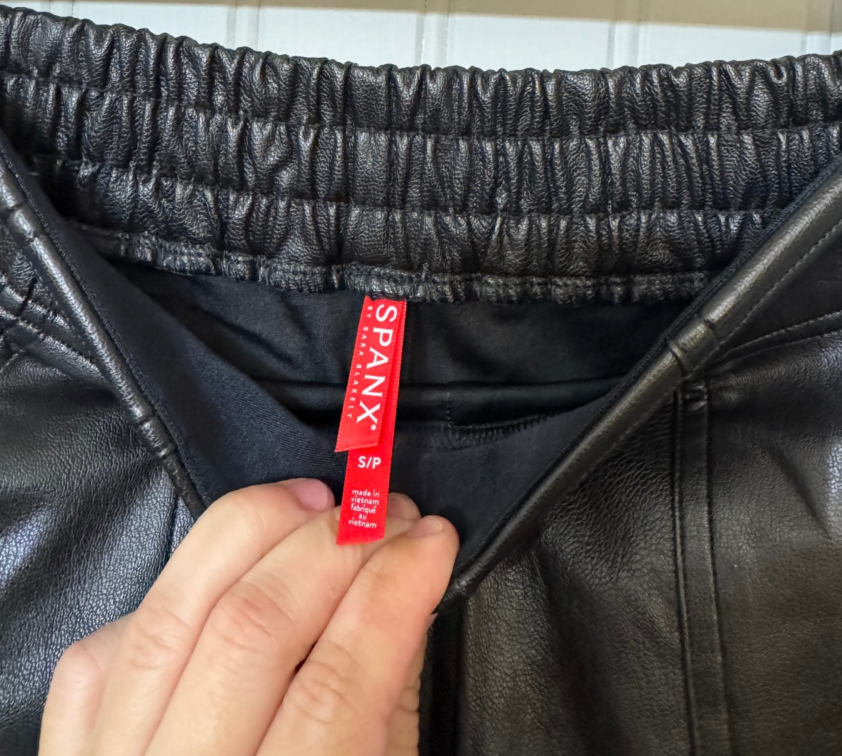 Spanx Faux Leather Joggers Women’s Small Black