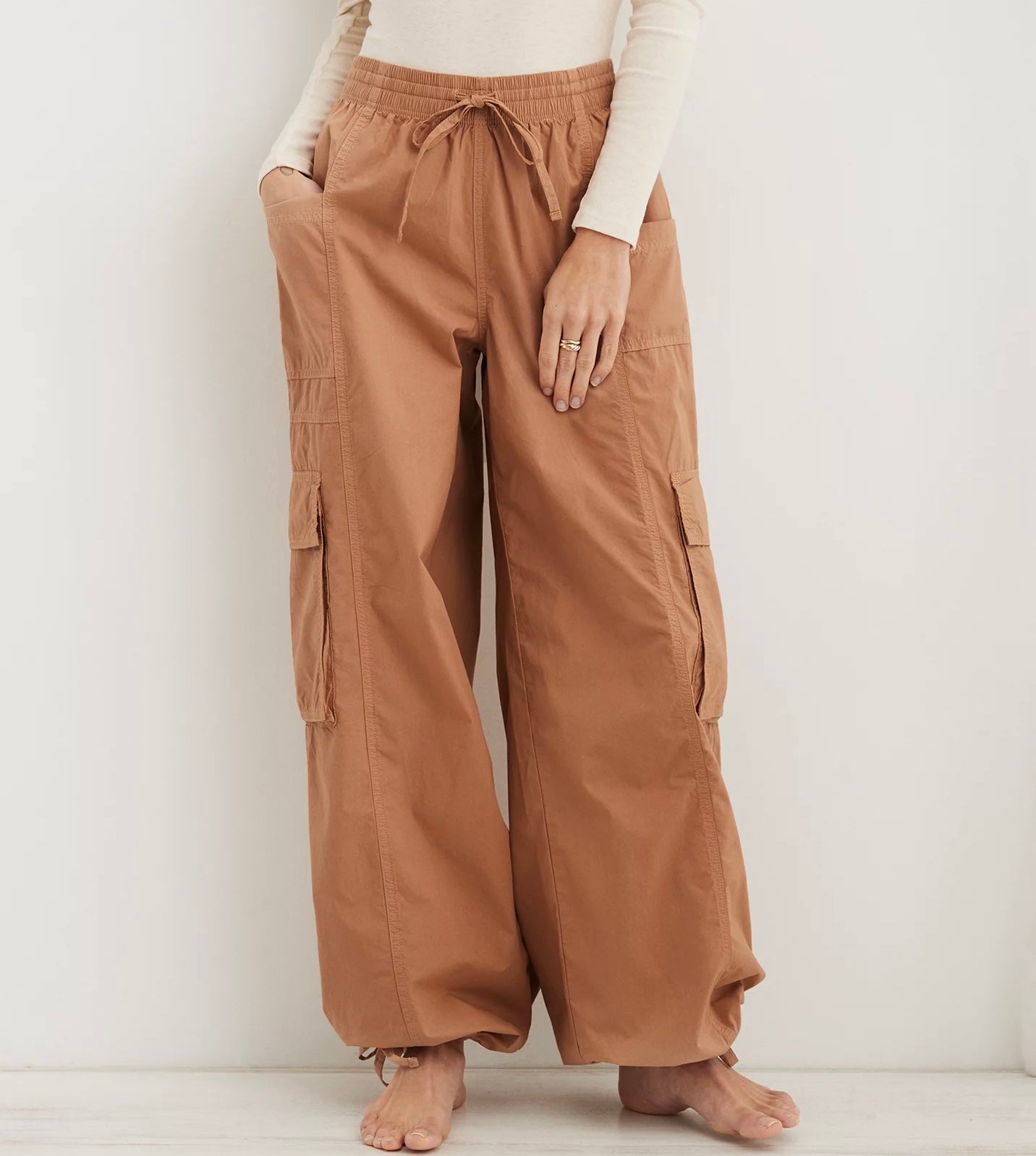 Aerie High Waisted Go-For-It
Baggy Cargo Pant Women’s XS NWT