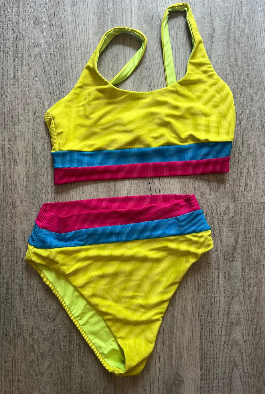 Beach Riot Heidi Color Block Bikini Women’s Size Medium/Large Retro Brights