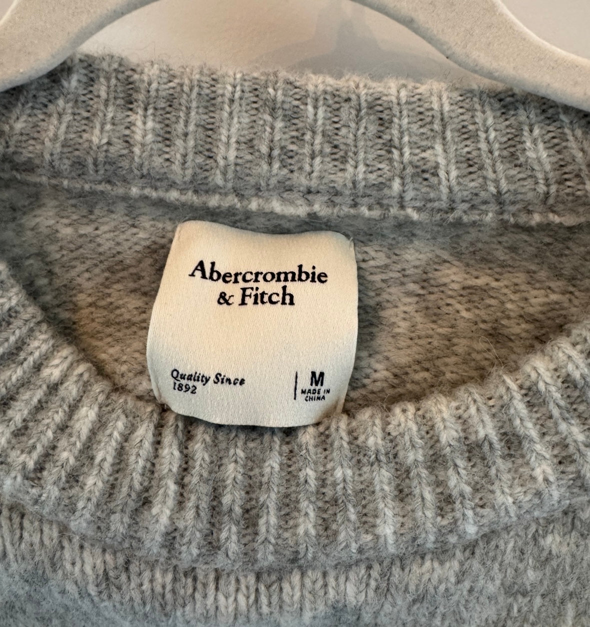 Abercrombie & Fitch Sweater Women’s Medium Heather Gray