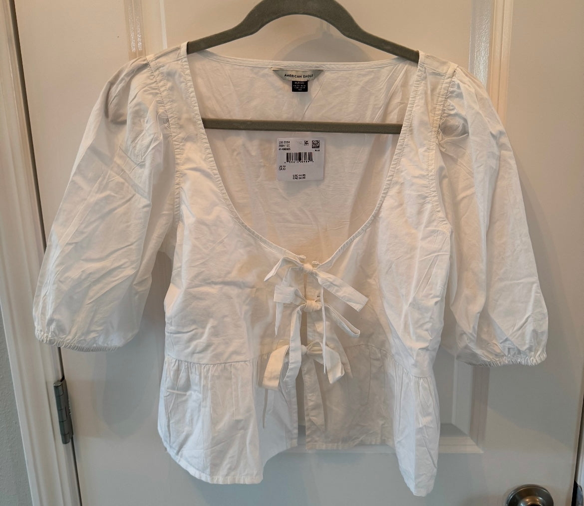 American Eagle Cropped Tie Front Top Women’s Medium Solid White NWT
