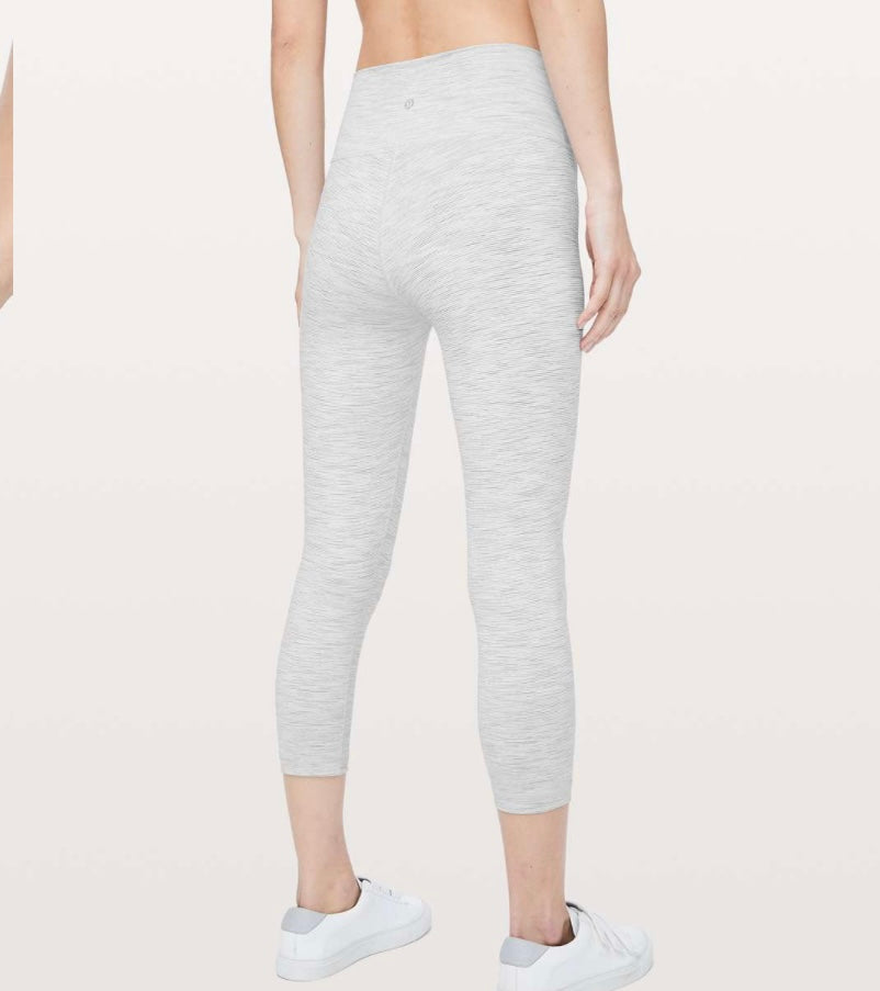 Lululemon Wunder Under Crop Luxtreme 21in Women’s Size 4