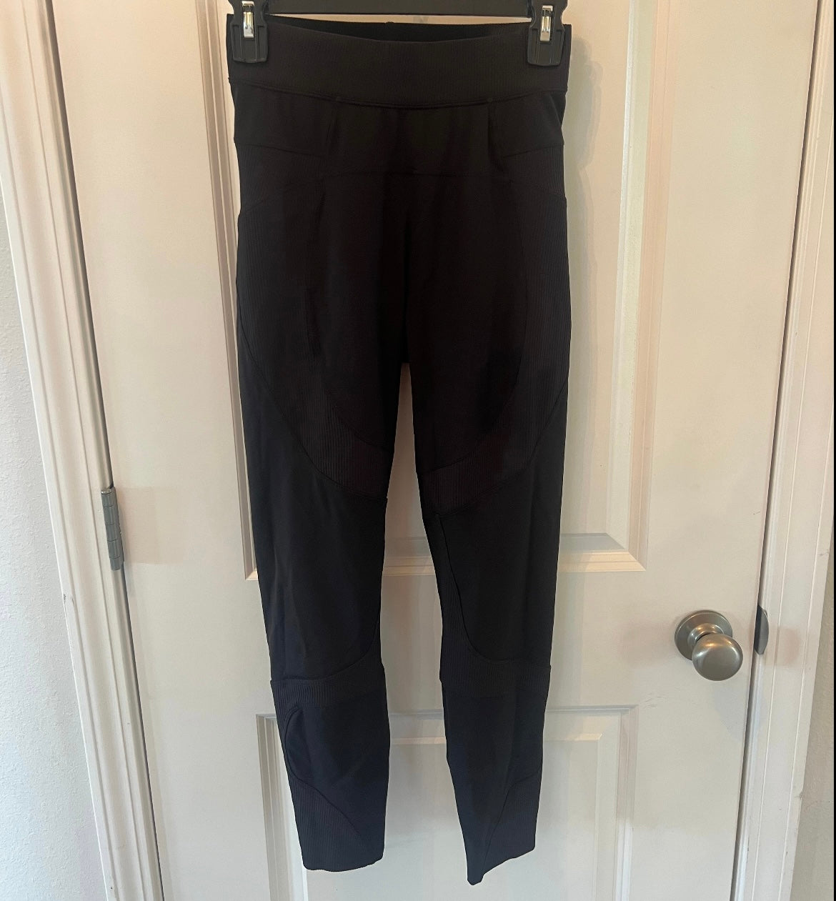 Lululemon Leggings Women’s Size 6 Black