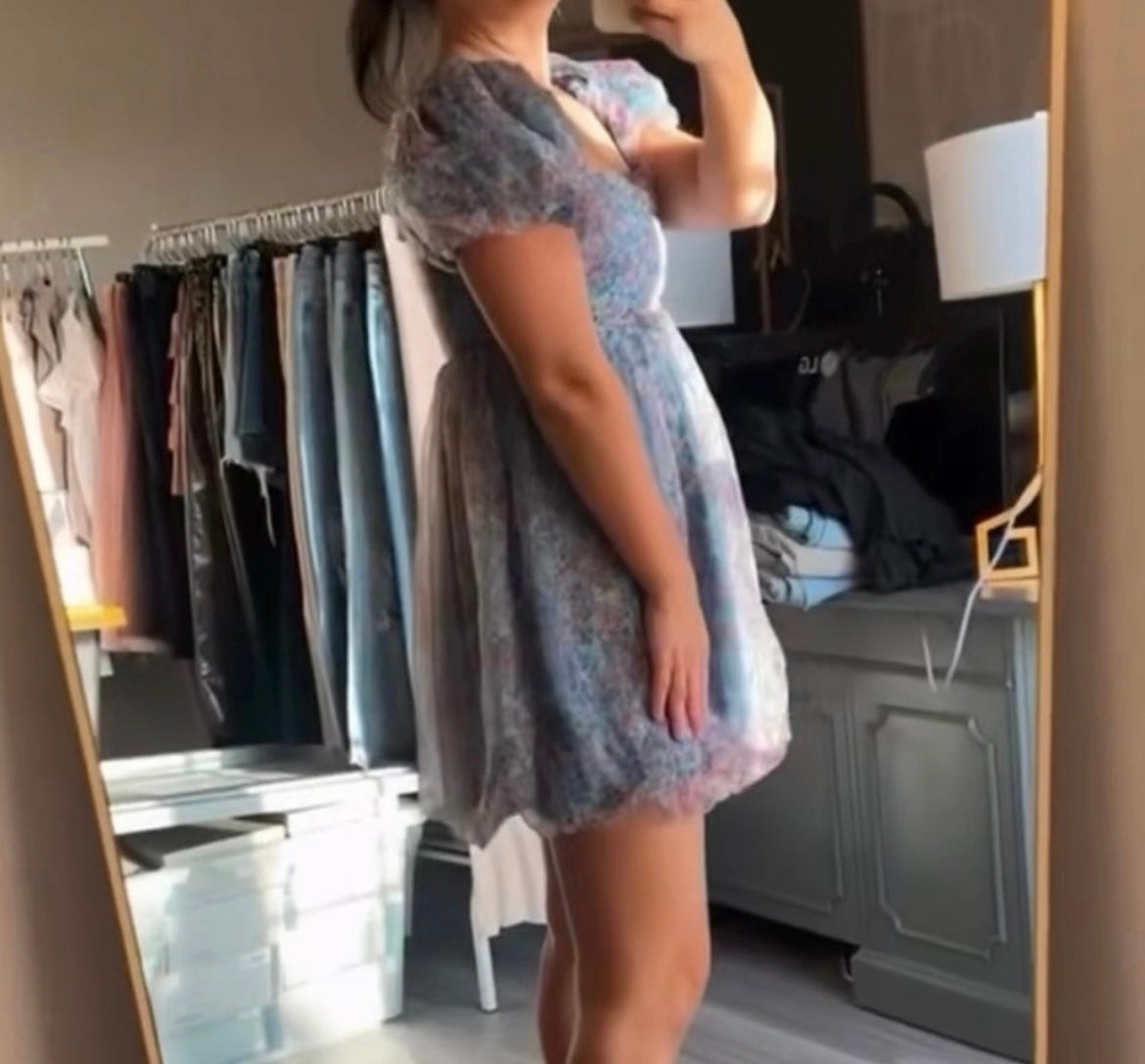 Storia Ditzy Floral Puff Sleeve Dress Women’s Size Medium 8-10 Blue