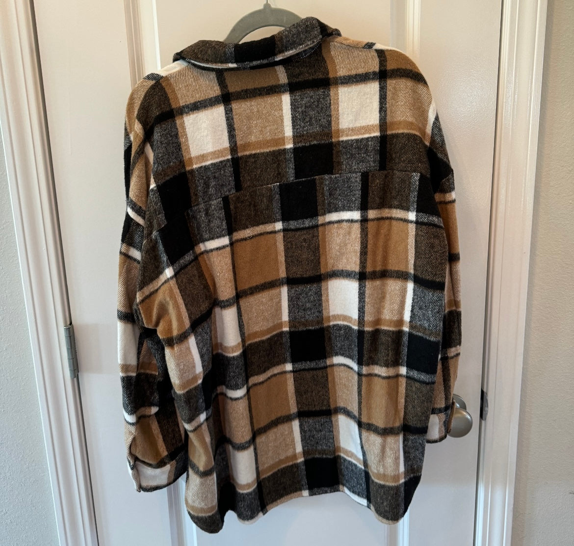 Plaid Flannel Long Sleeve Women’s Size Medium Brown