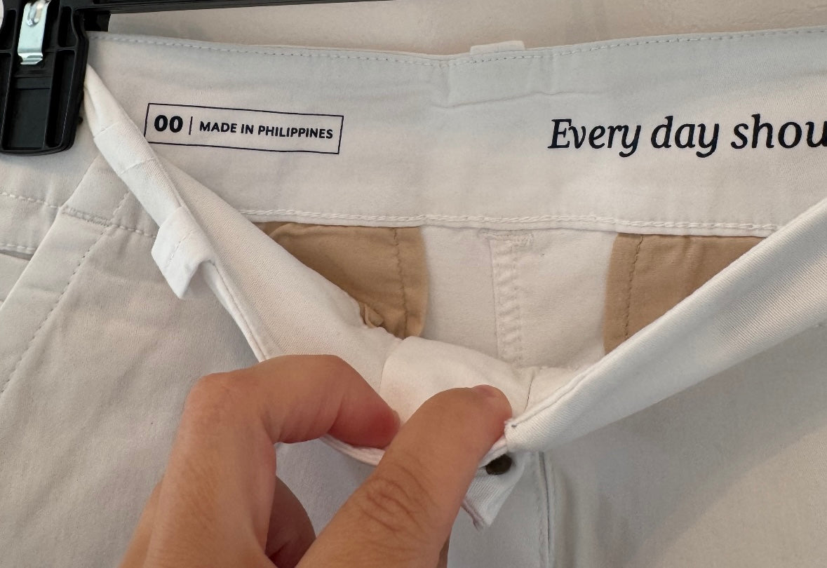 Vineyard Vines Embroidered Whale Every Day Shorts Women’s Size 00 White