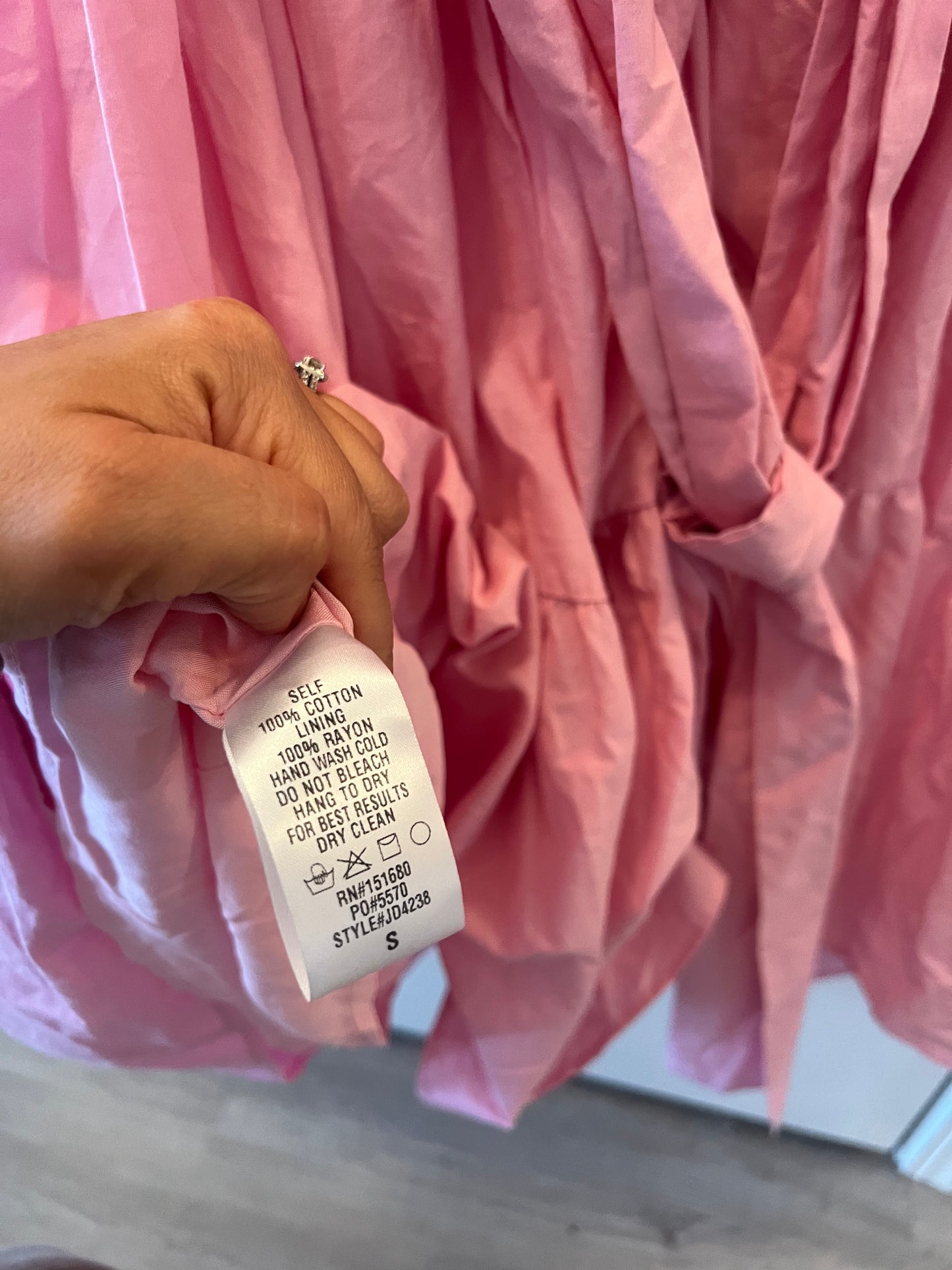Tiered Midi Dress w Bow Women’s Size Small Pink