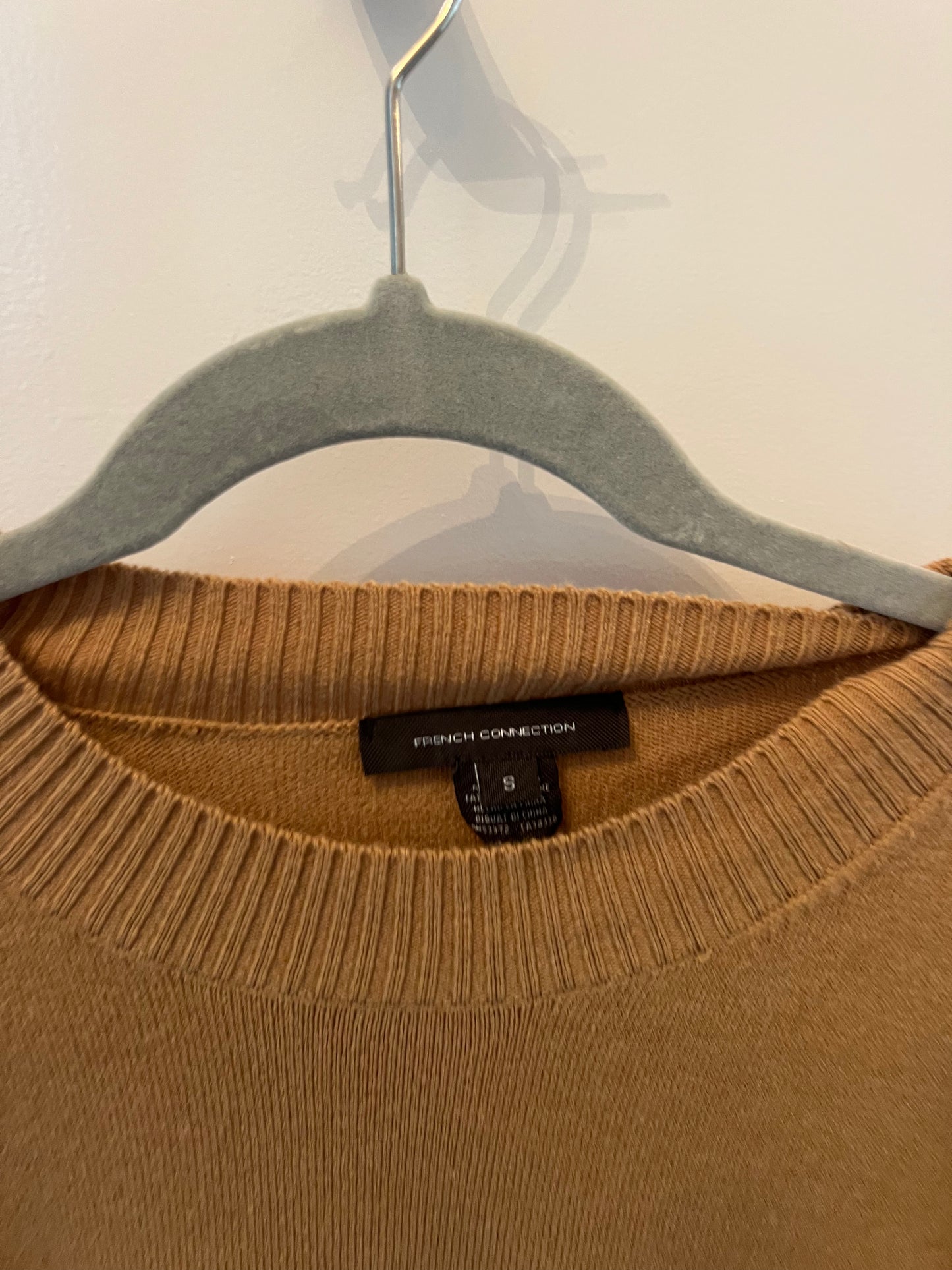 French Connection Crewneck Sweater Women’s Small Tan