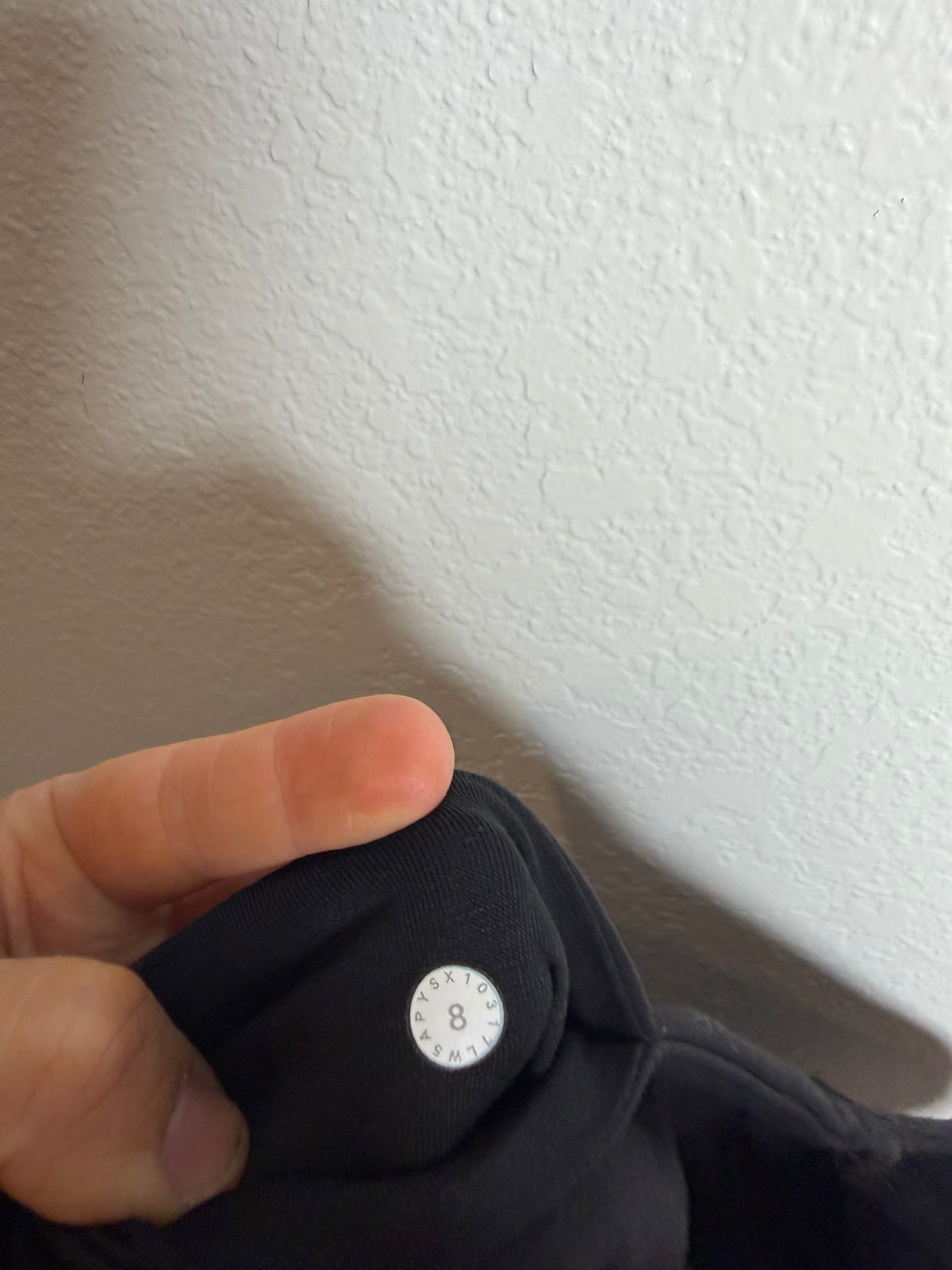 Lululemon Women’s Black Leggings Size 8