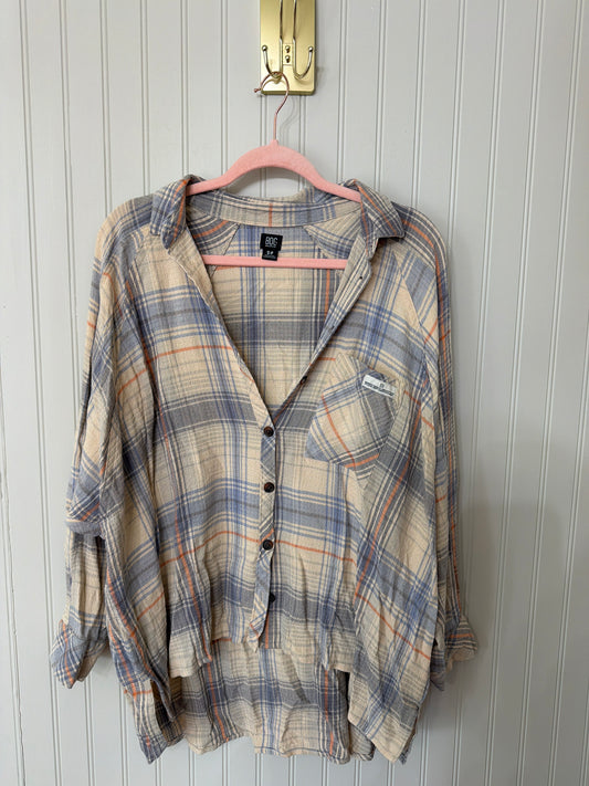 BDG Plaid Flannel Shirt Women’s Small Tan