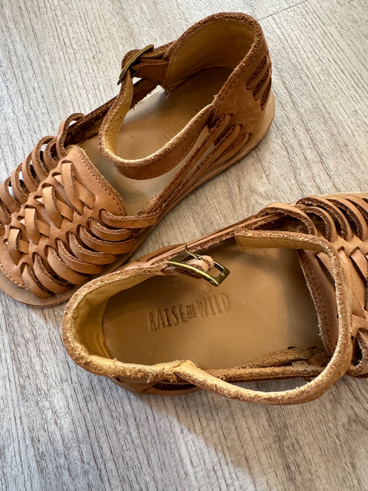 Huarache Sandals Toddler Girl Size 9 Tan