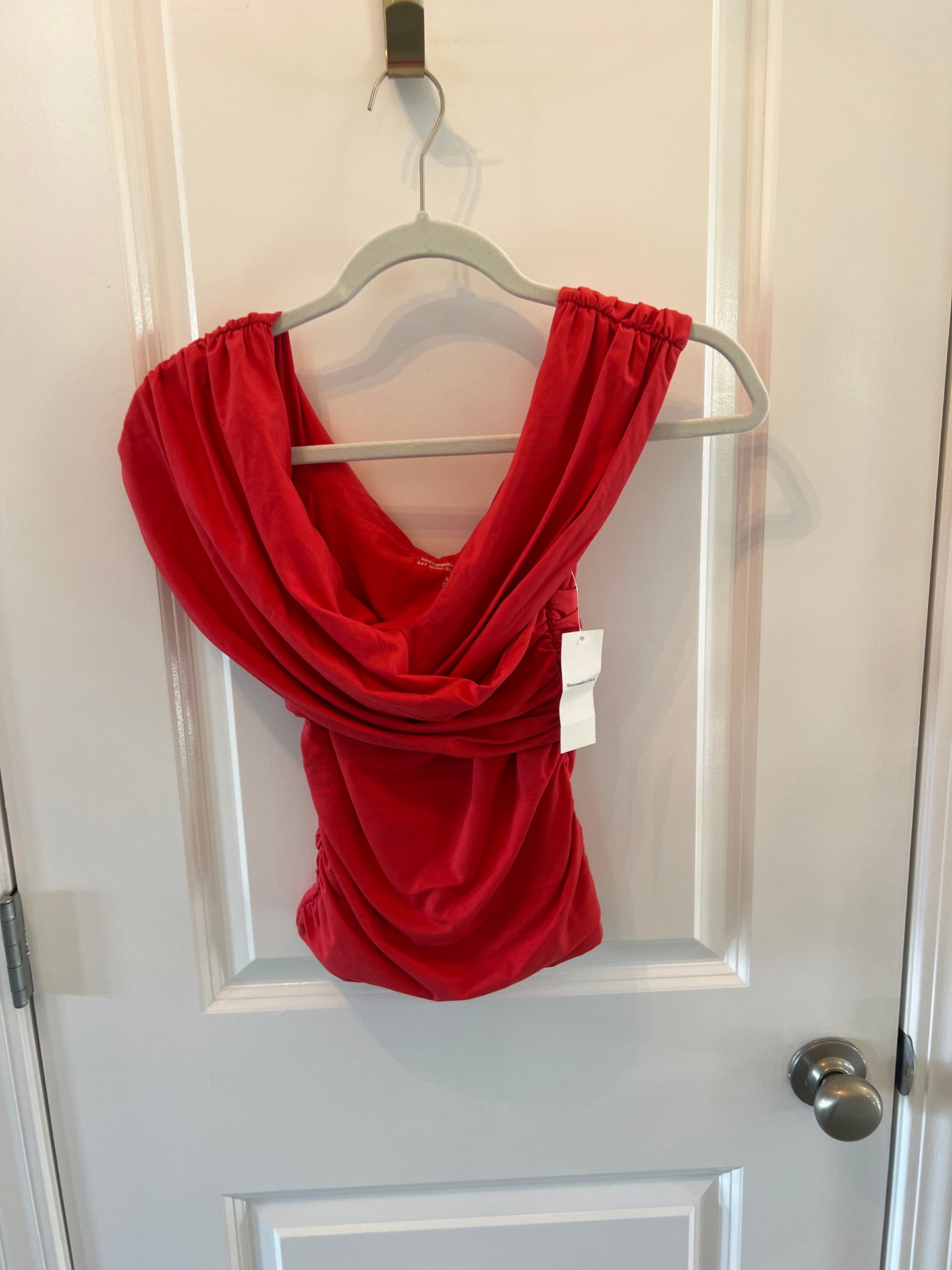 Abercrombie & Fitch Drape Top Women’s Size XS Red