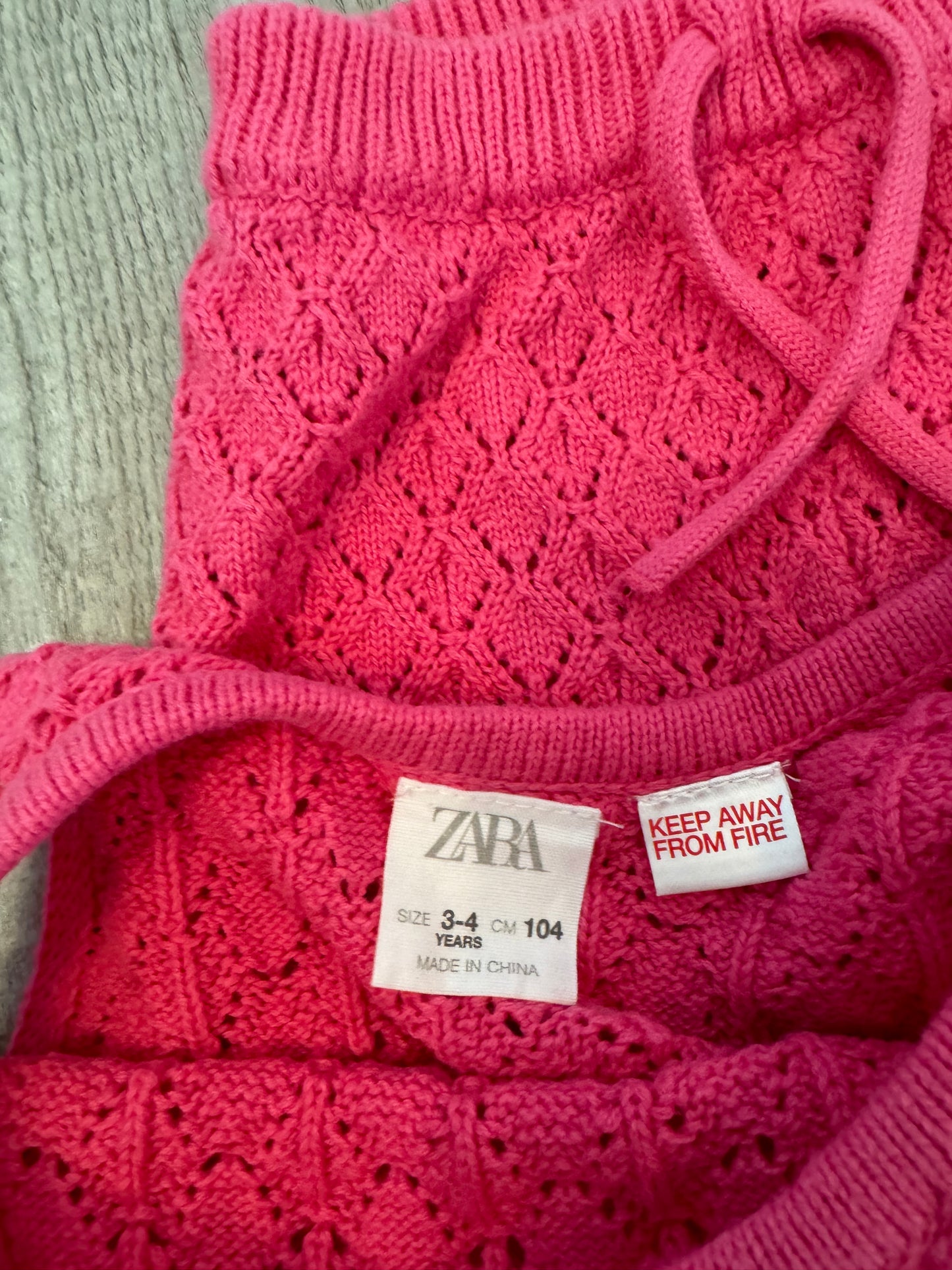 Zara pink set size 3/4 years