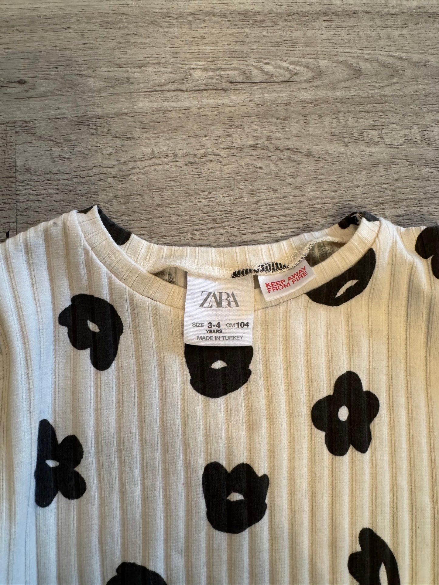Zara Floral Set Size 3/4 Years