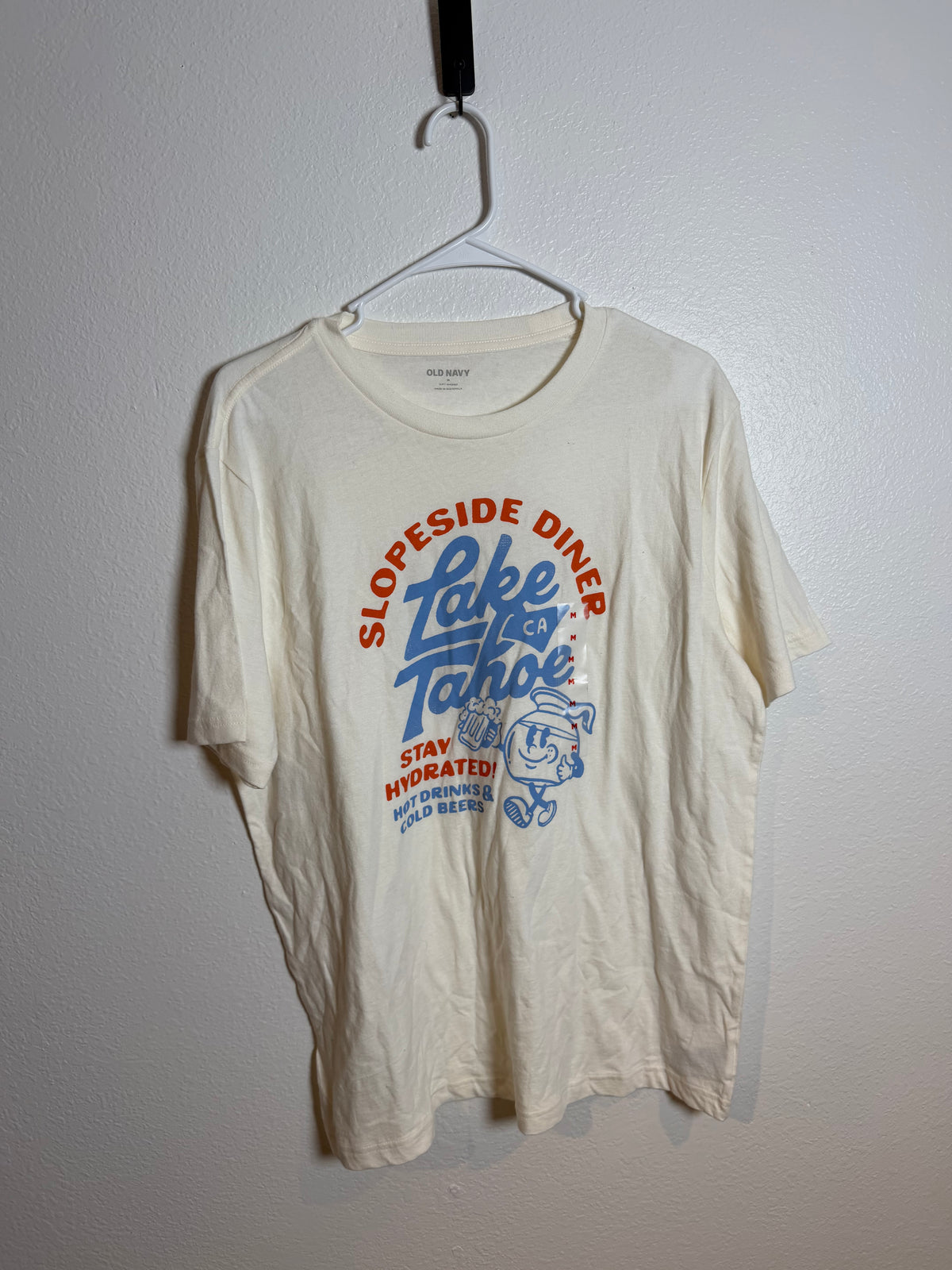 Women’s Old Navy Tee Size Medium