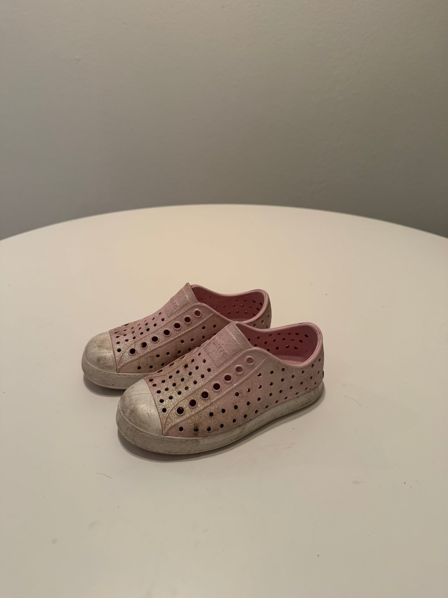 Native Jefferson Slip Ons Toddler Size 9