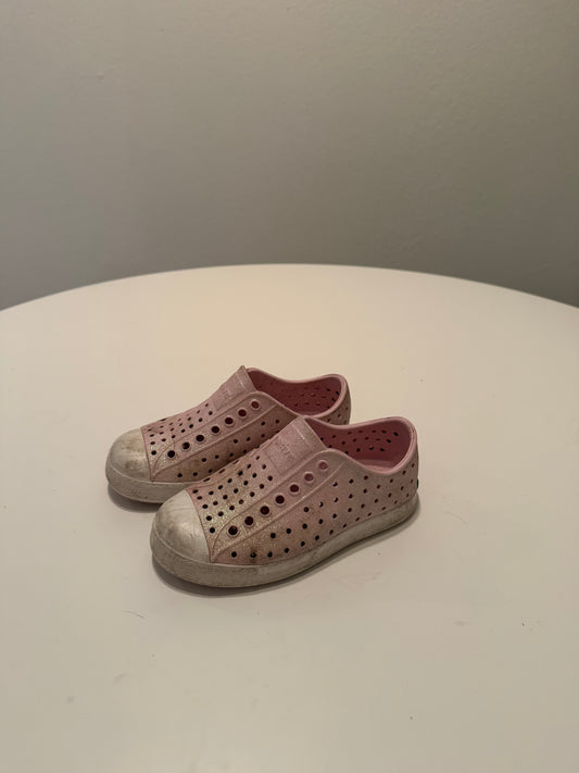 Native Jefferson Slip Ons Toddler Size 9