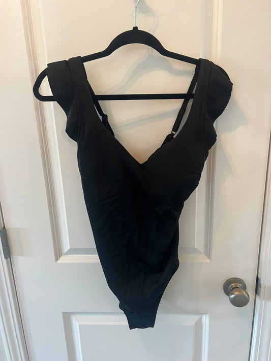 Time & Tru Ruffle Deep V One Piece Swimsuit Women’s Size Medium Black