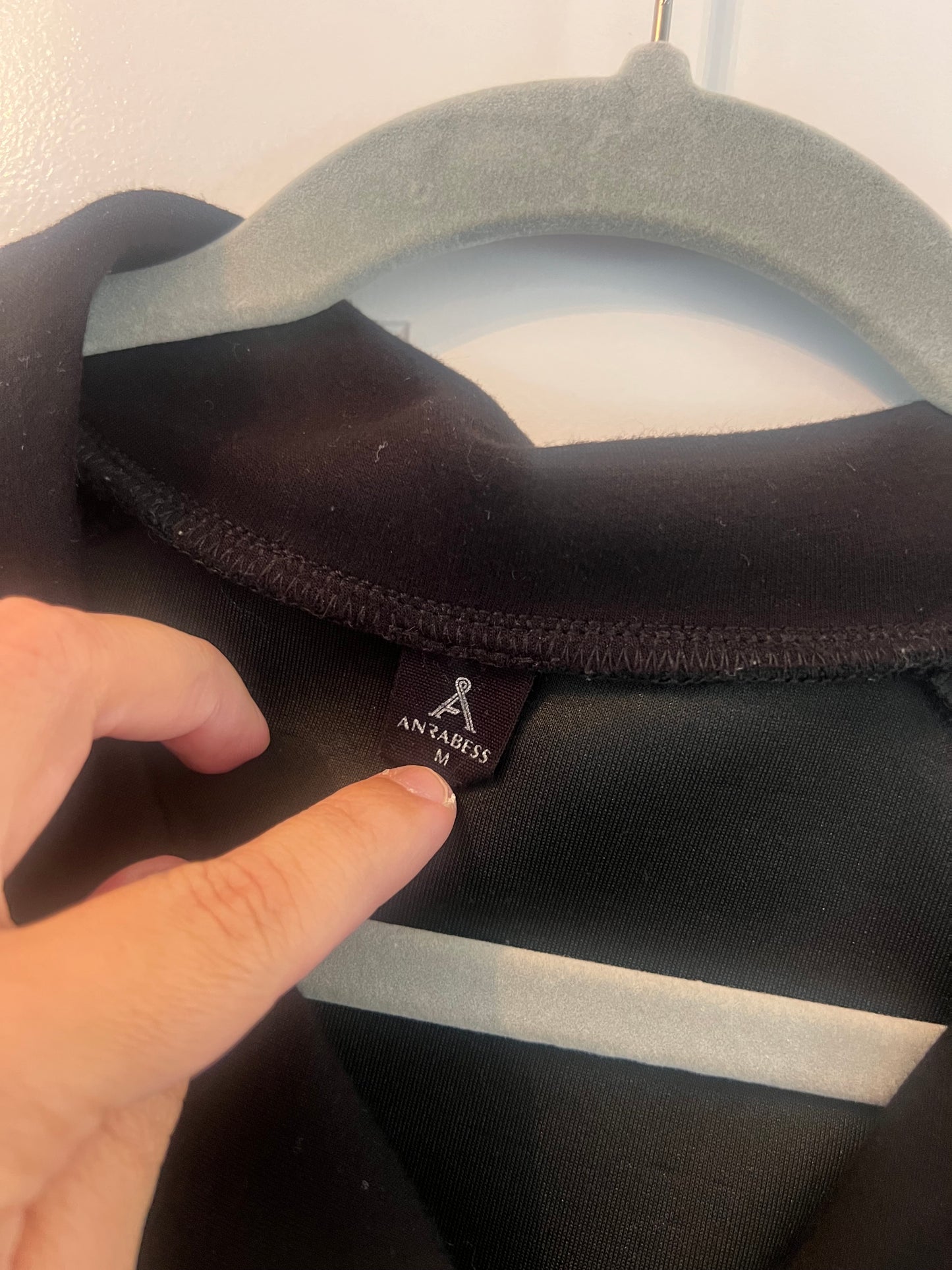 Matching Athleisure Set Women’s Size Medium Black