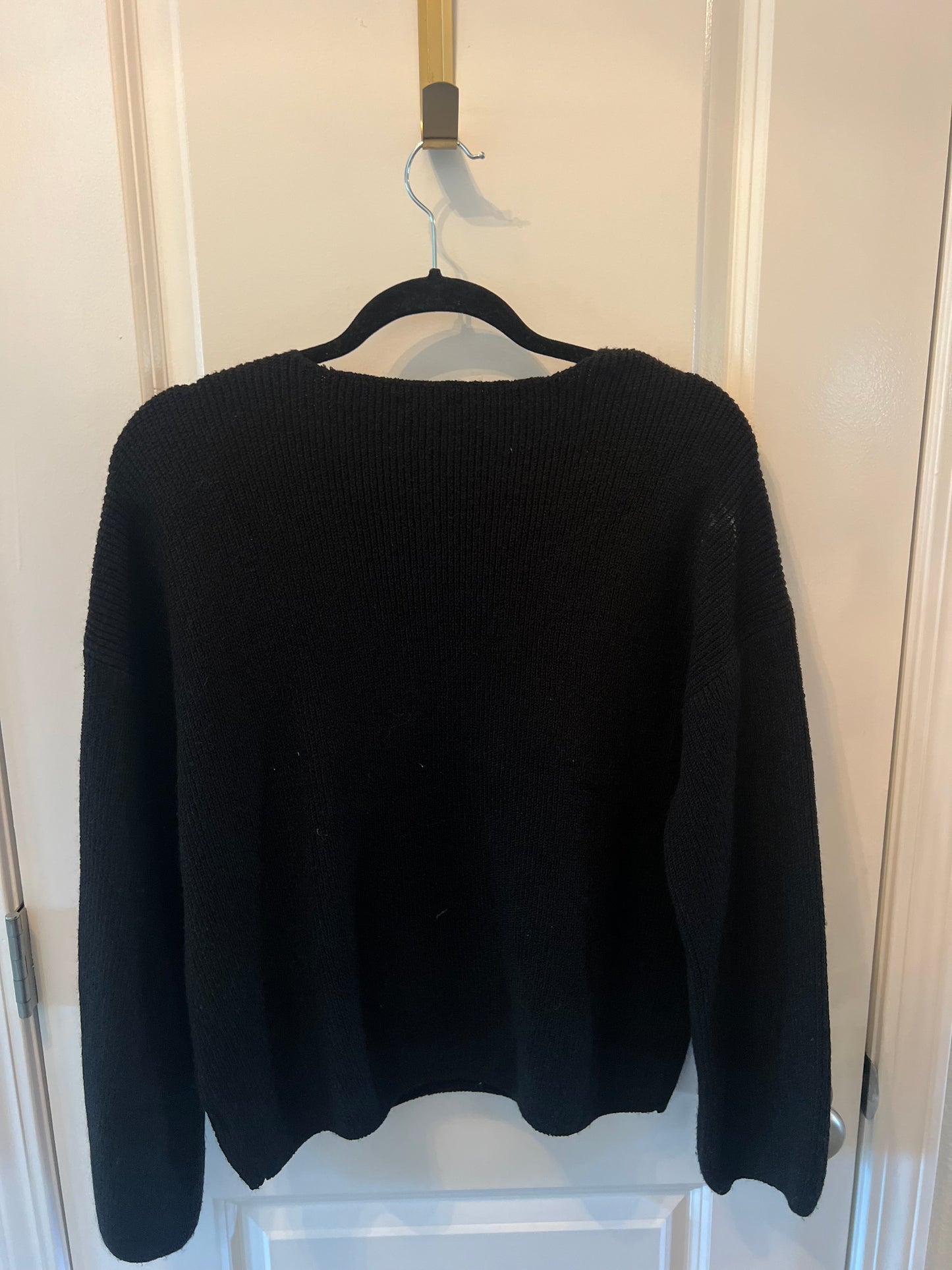 Express Ribbed VNeck Sweater Women’s Size Medium Black