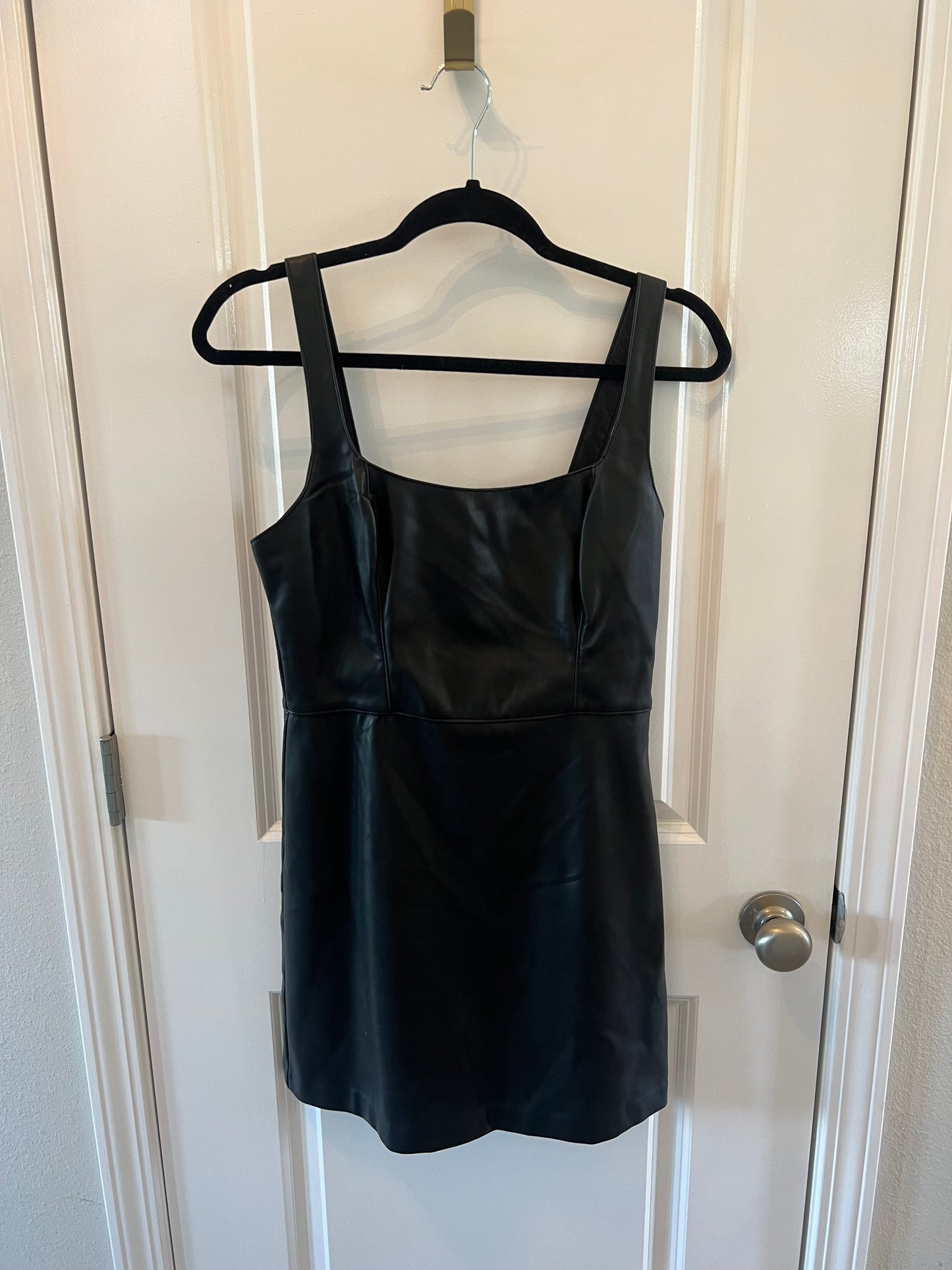 Abercrombie & Fitch Faux Leather Dress Women’s Size Small Black