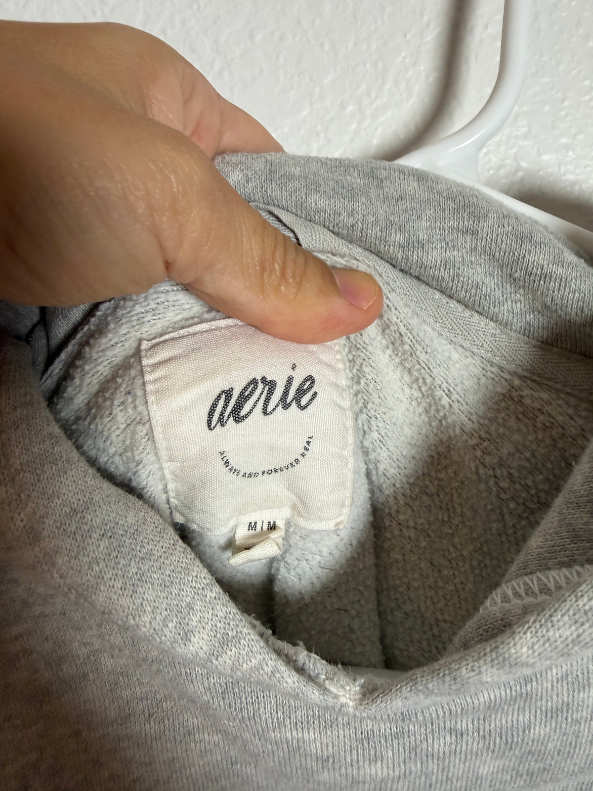 Aerie Women’s Hoodie Size Medium