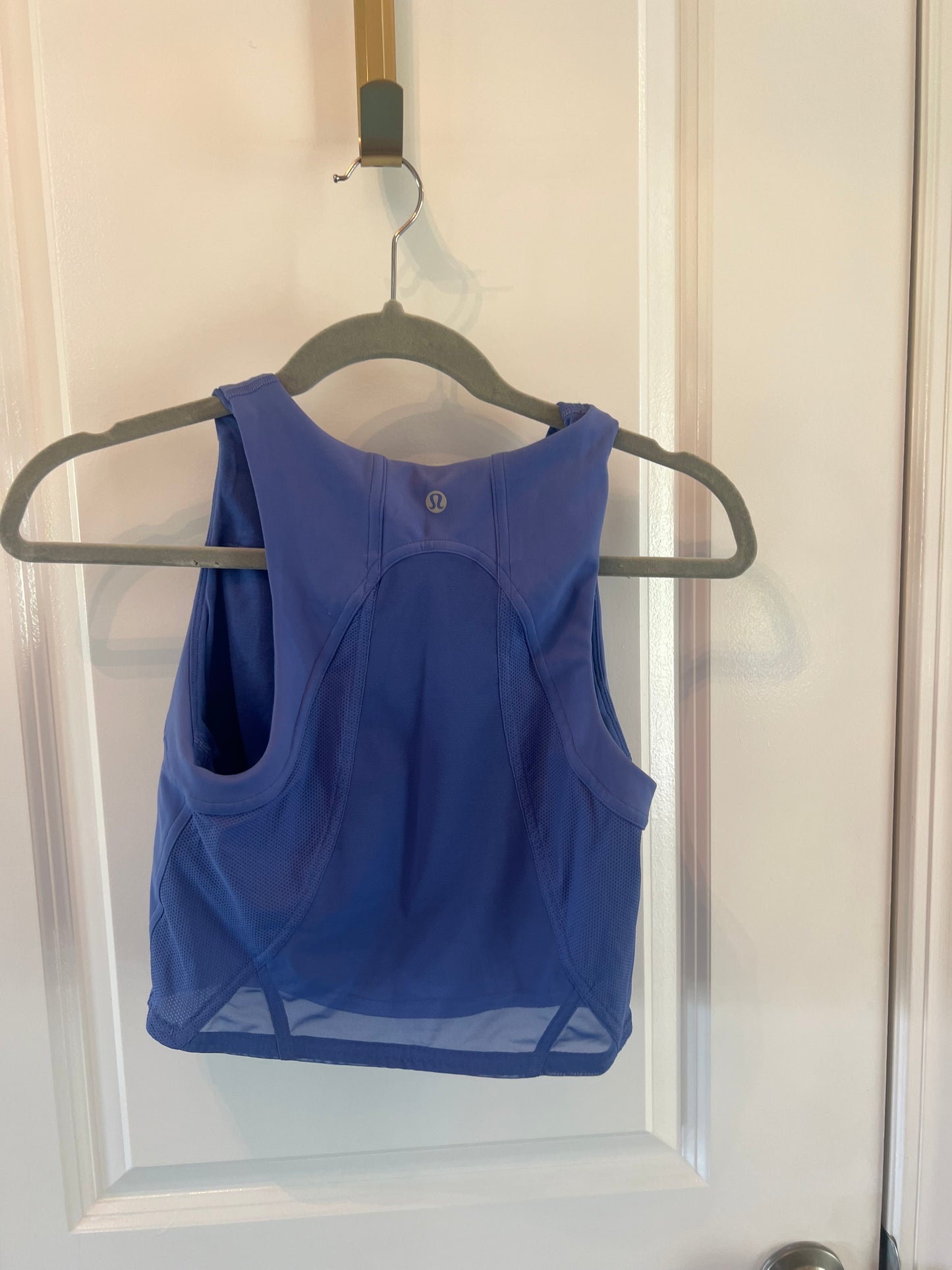 Lululemon Cropped Active Tank Women’s Size 8 (Medium) Periwinkle