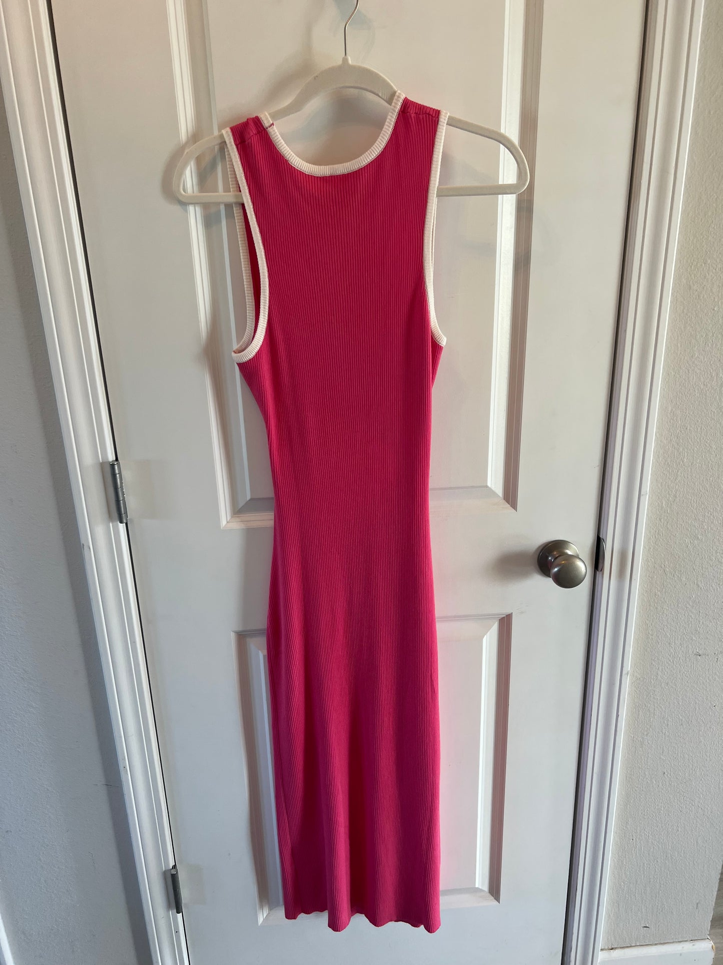 Sleeveless Ribbed Maxi Dress w Back Cutout Women’s Size Large 12-14 Pink