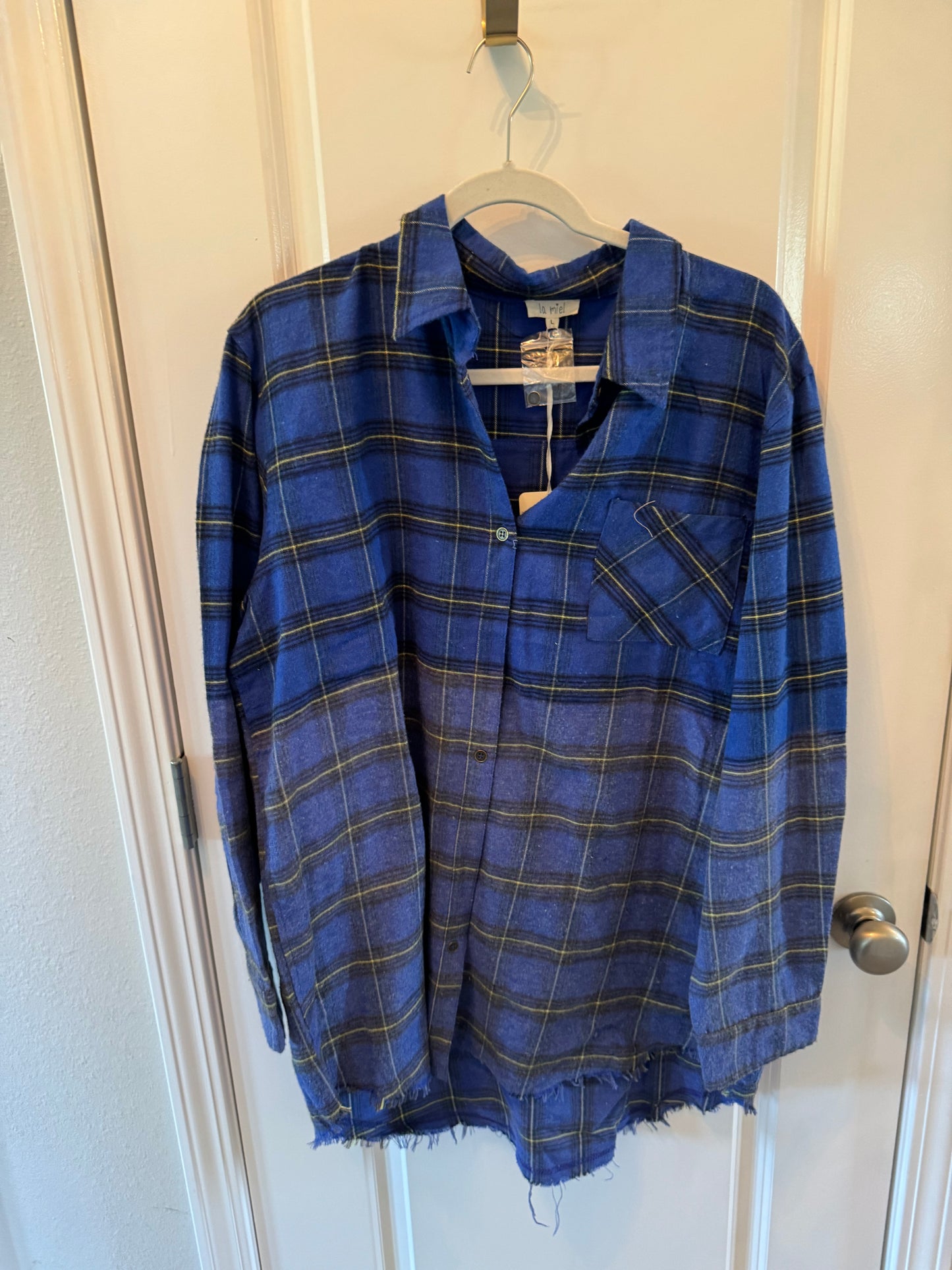 Women’s Plaid Button Up Size Large