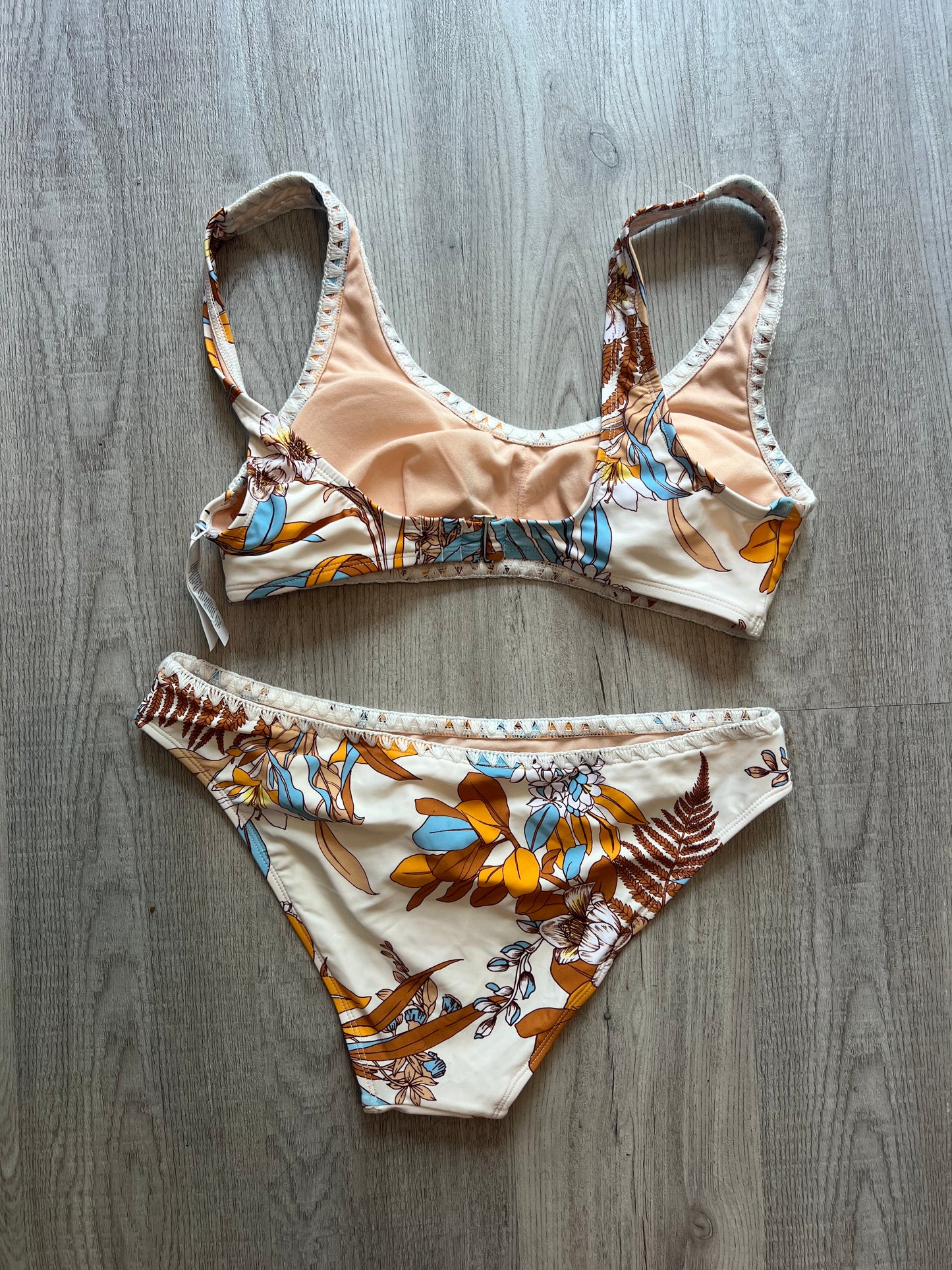 Cupshe Late Autumn Print Bikini Women’s Size Medium Cream