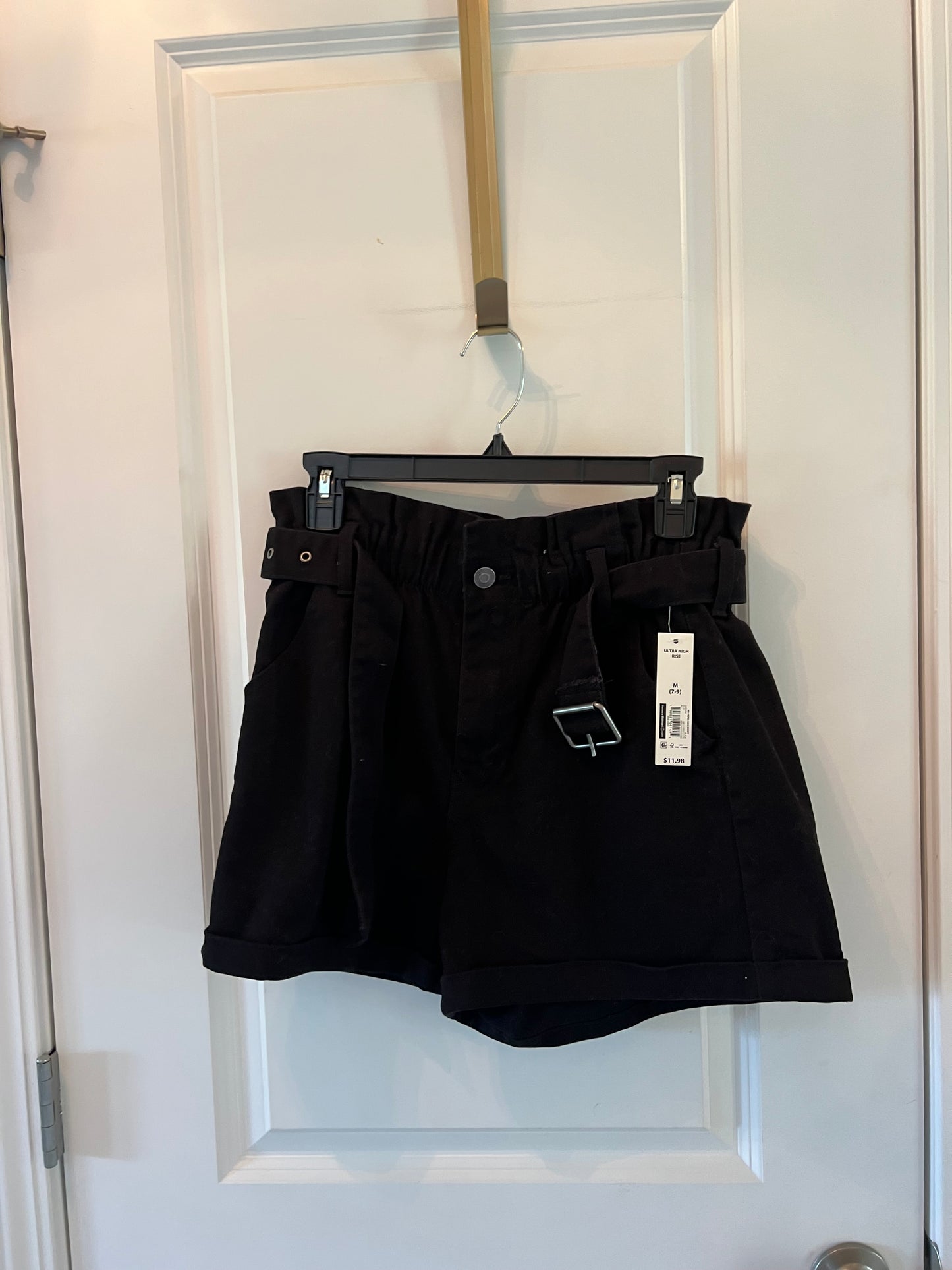 Ultra High Rise Paperbag Shorts w Belt Shorts Women’s Size Medium Black