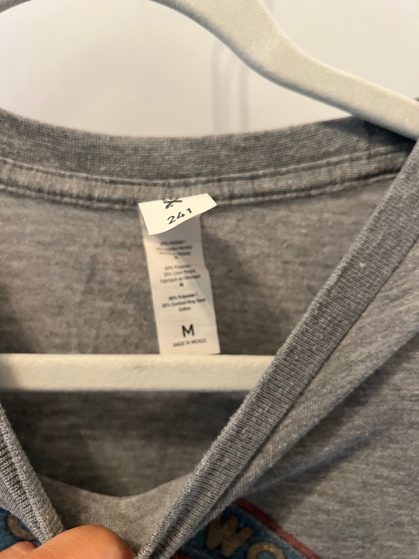 Women’s Graphic Tee Size Medium