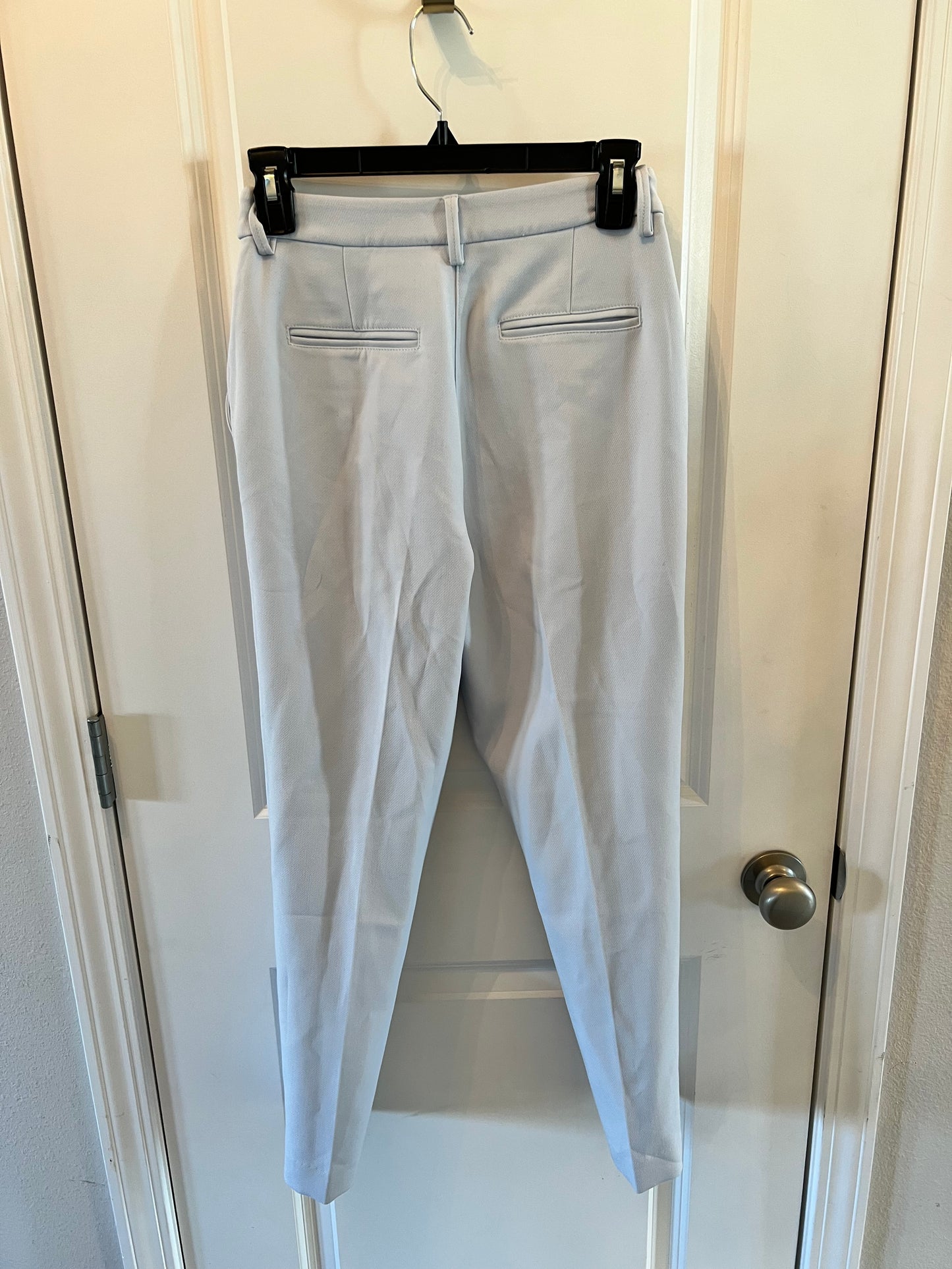 Something Navy Flat Front Trouser Women’s Size 0 Light Gray