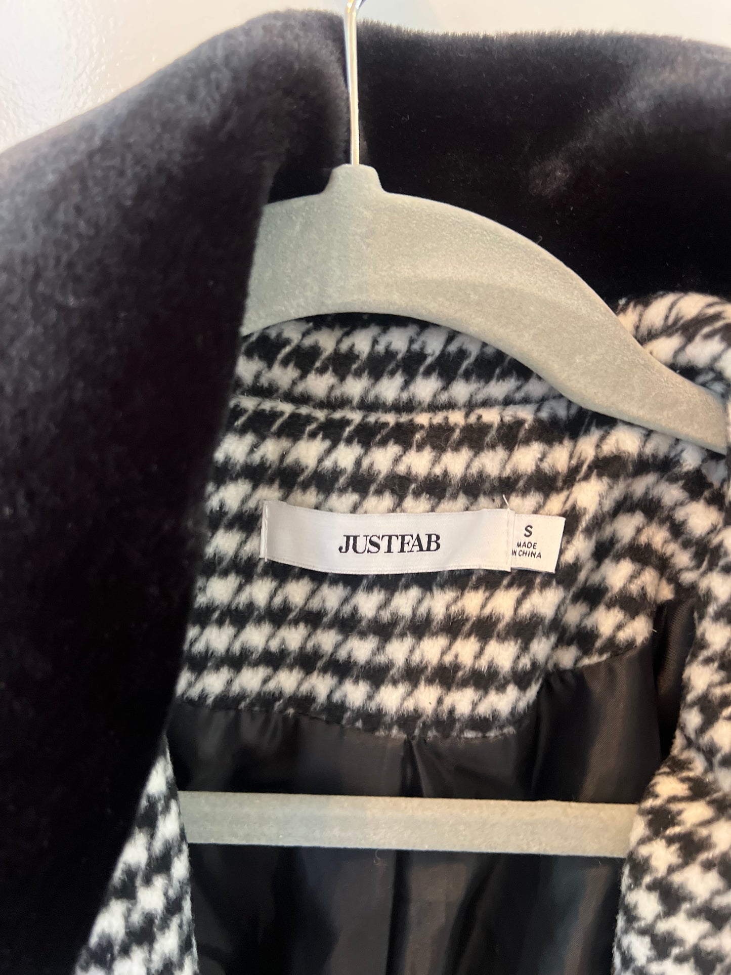 Just Fab Houndstooth Car Coat w Faux Fur Collar Women’s Size Small Black