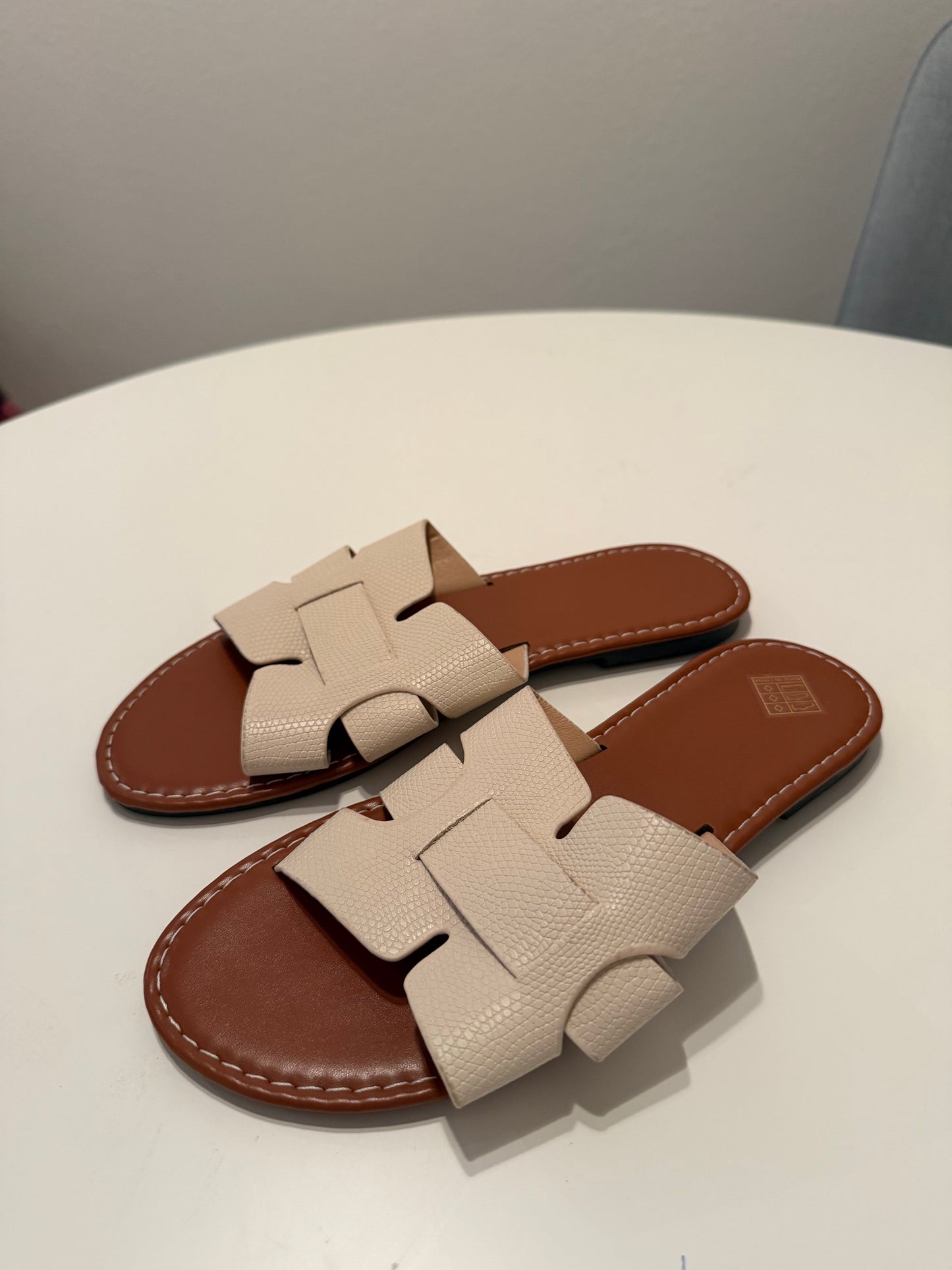 Flat Slides Women’s 8.5
