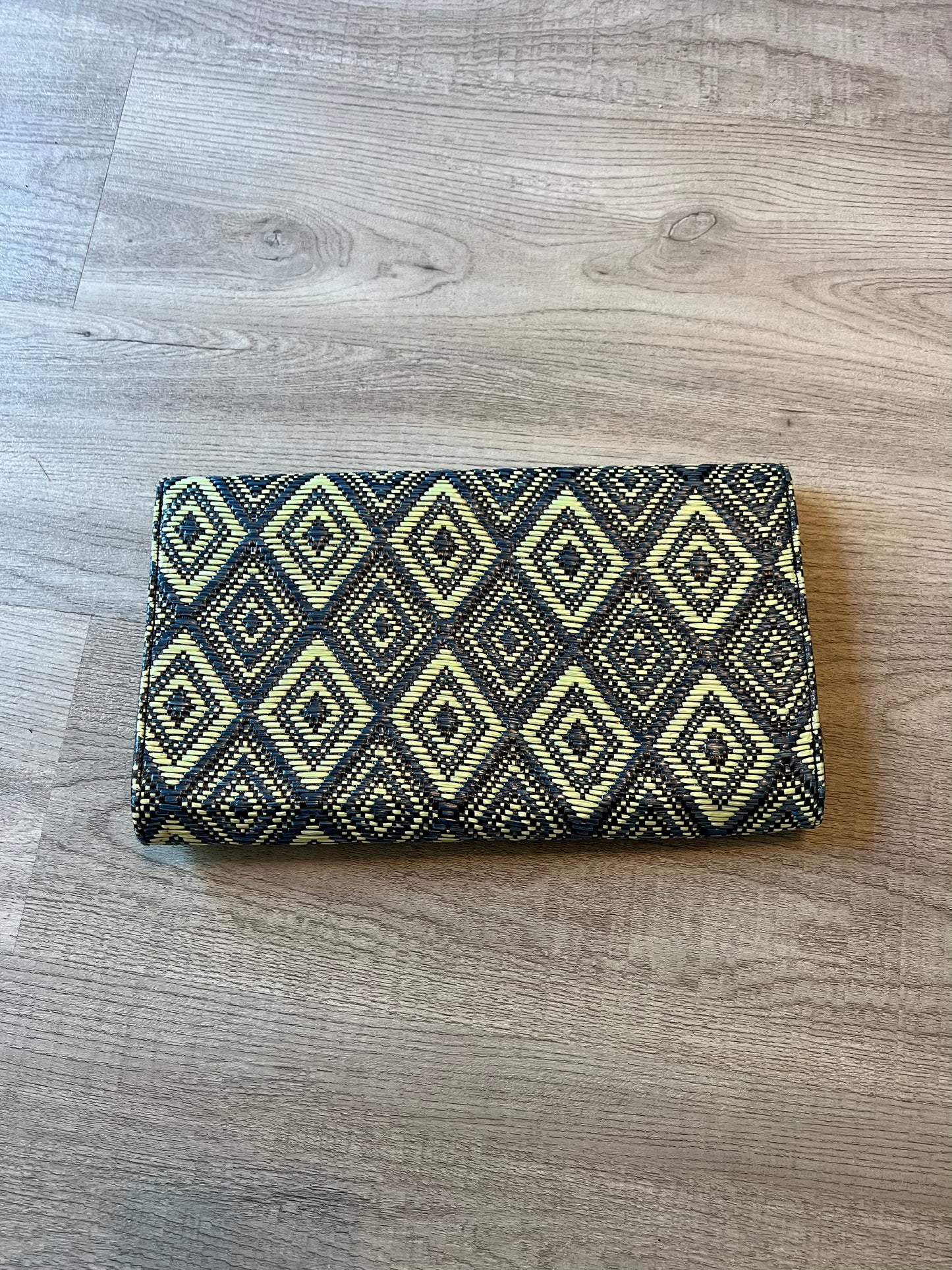 Envelope Printed Clutch