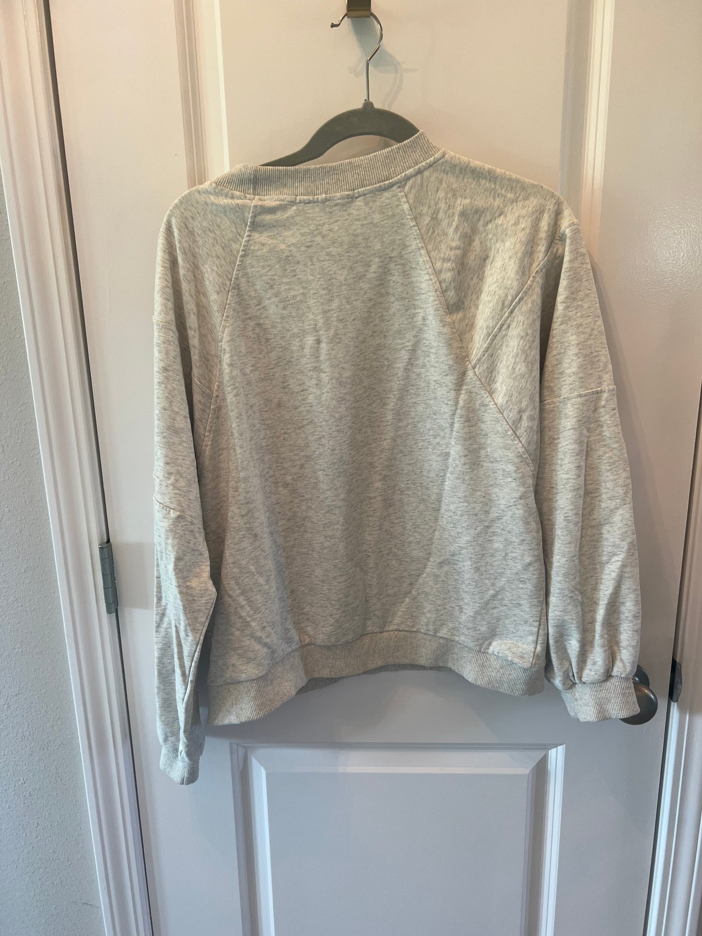 Merokeety Long Sleeve Crewneck Crop Sweatshirt Women’s Size Large Gray