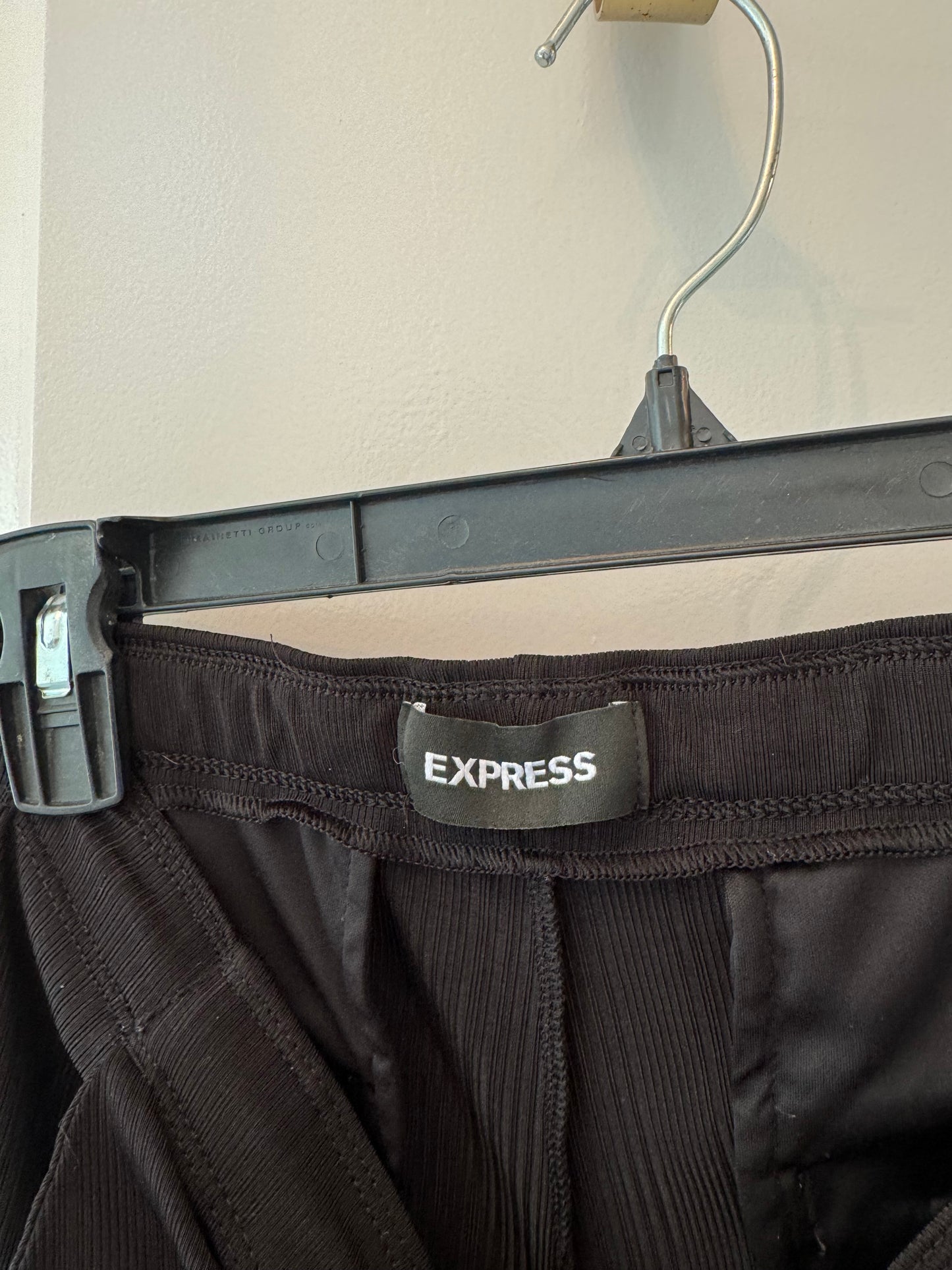 Express Drawstring Ankle Mid Rise Jogger Women’s Small Black