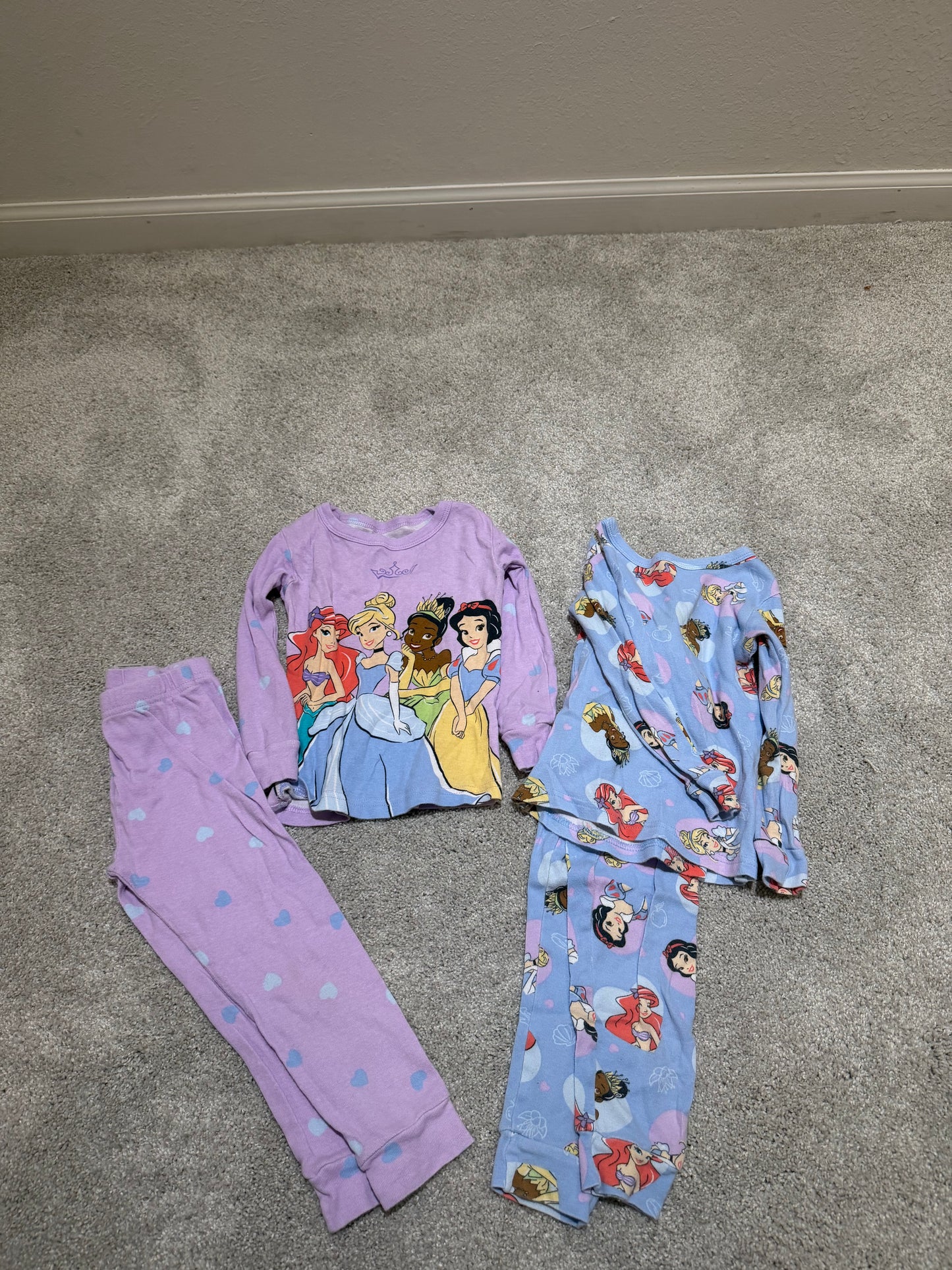 Princess pajama bundle size 4Y
