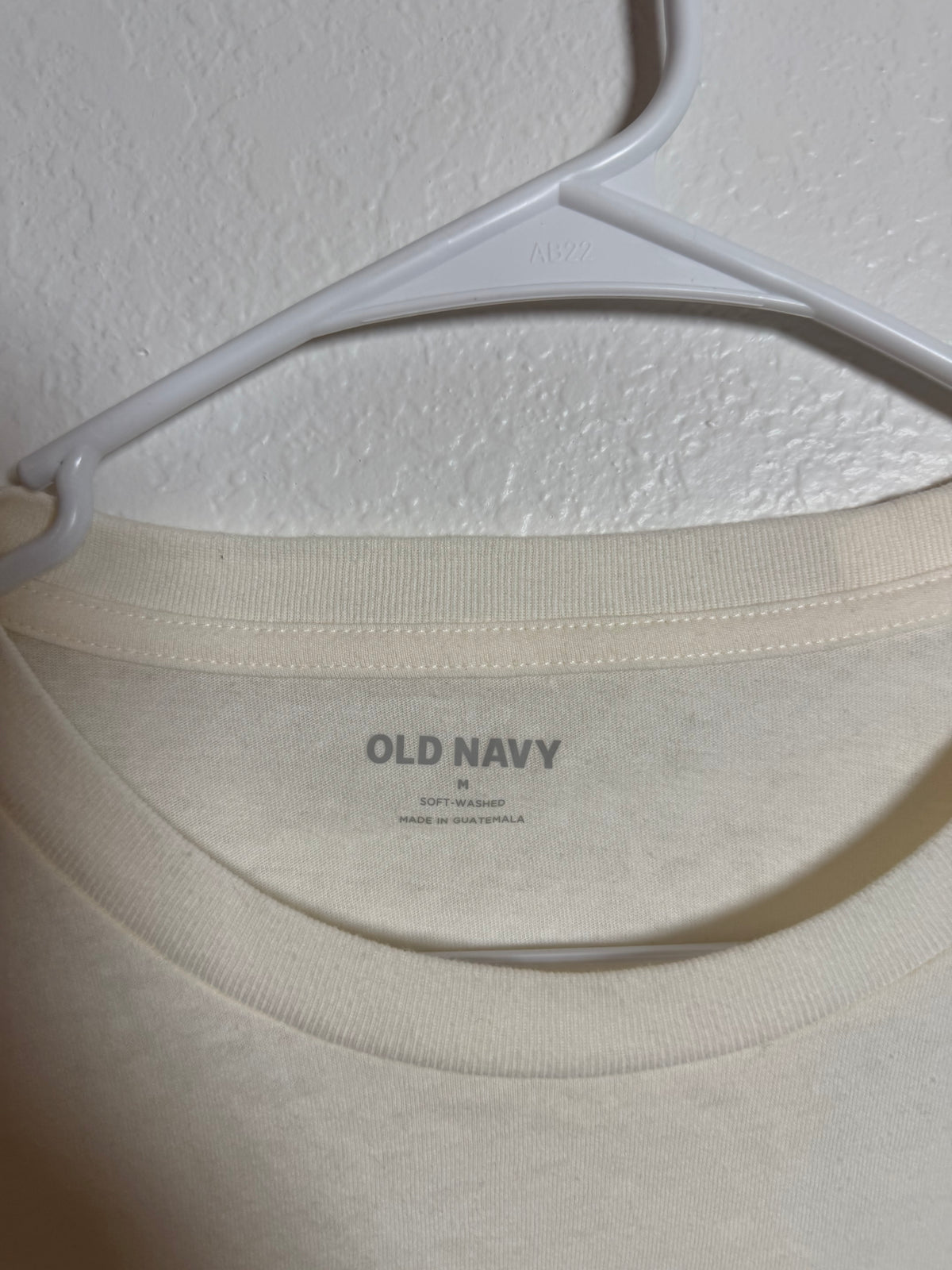 Women’s Old Navy Tee Size Medium