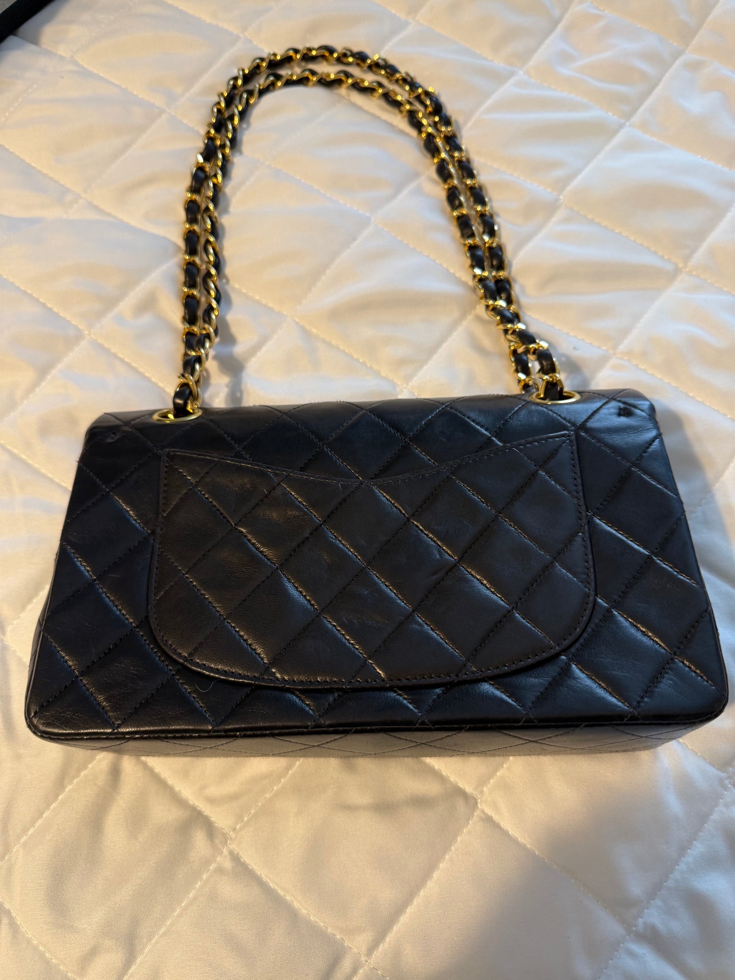 Chanel Large Classic Handbag Grained Calfskin & Gold-Tone Metal 
Black