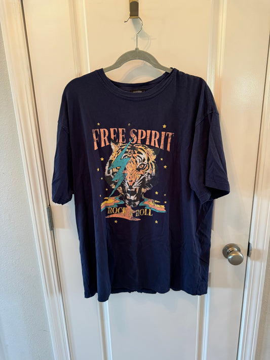 Women’s Graphic Tee Size Small/Medium