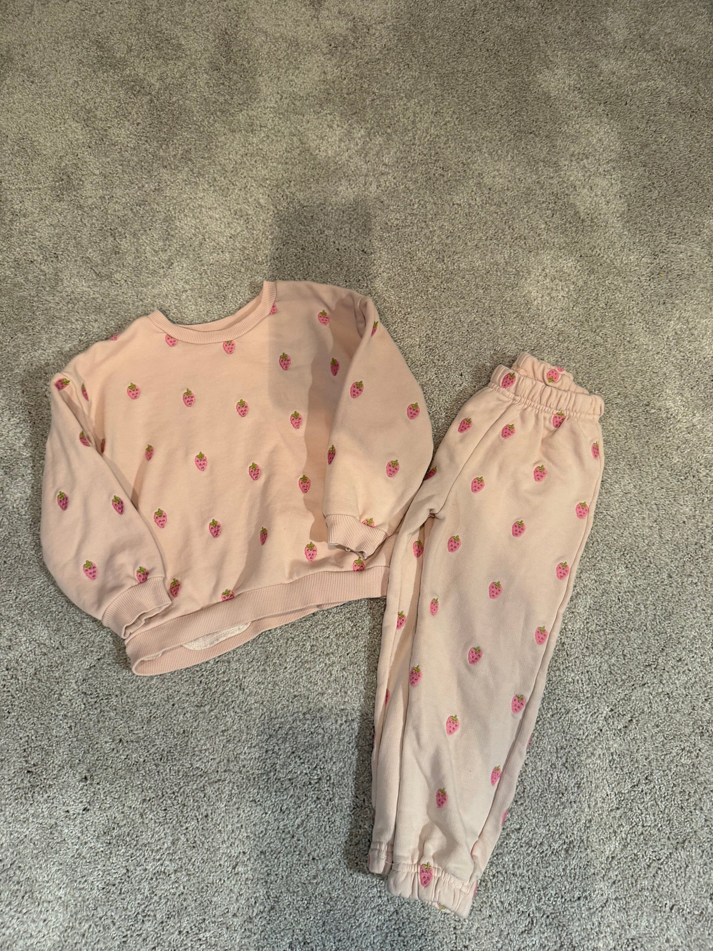 Zara Strawberry Matching Set Toddler Size 5 Years