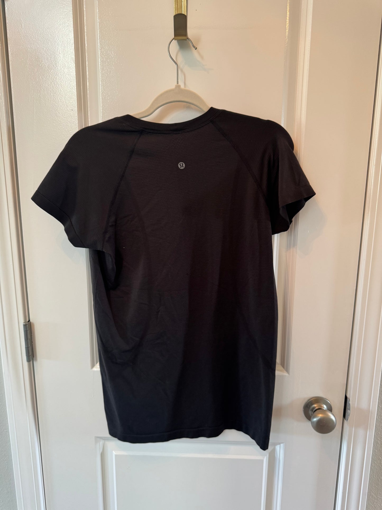 Lululemon Swiftly Black Tech Tee Size 8