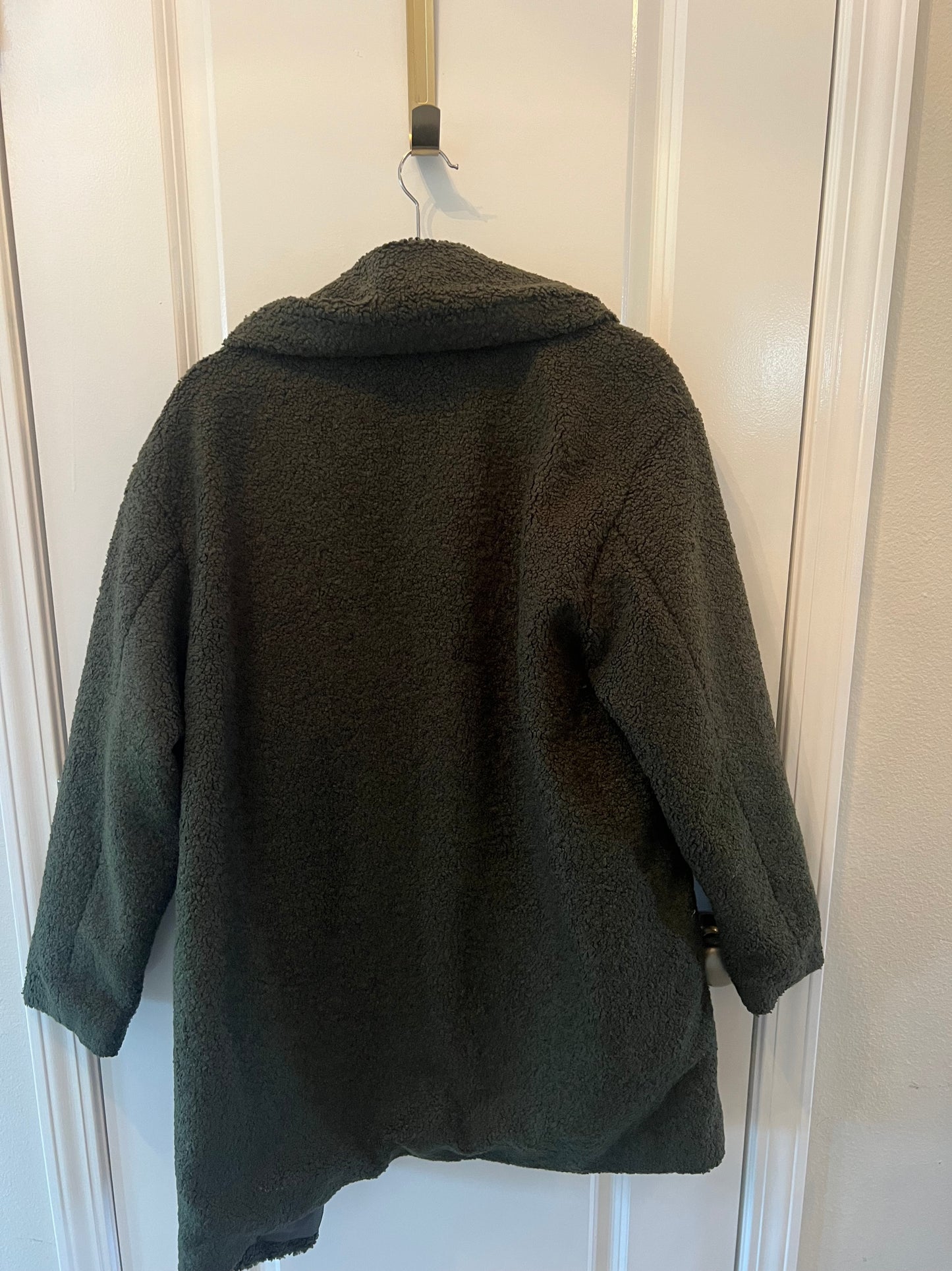 Women’s Hunter Green Teddy Coat Size Medium